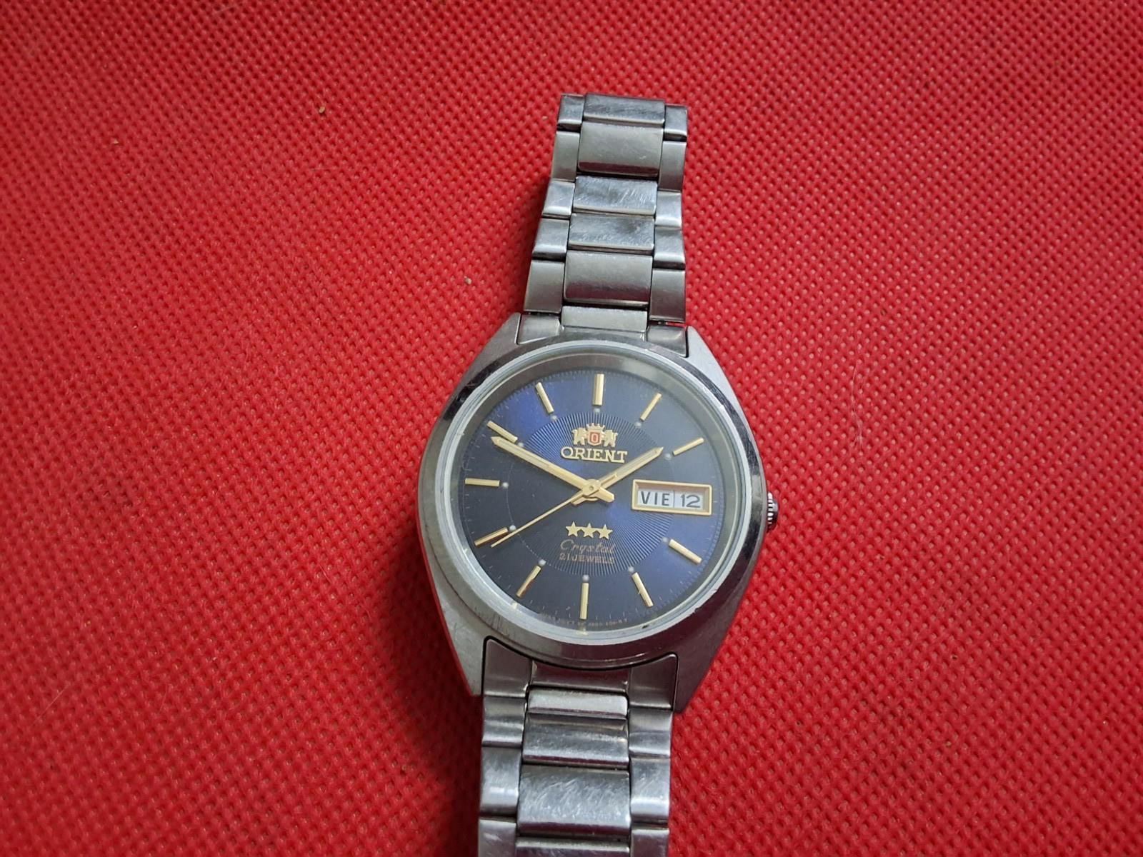 Vintage Orient Crystal Automatic Three Star 21 Jewels Wrist Watch Japan Made.