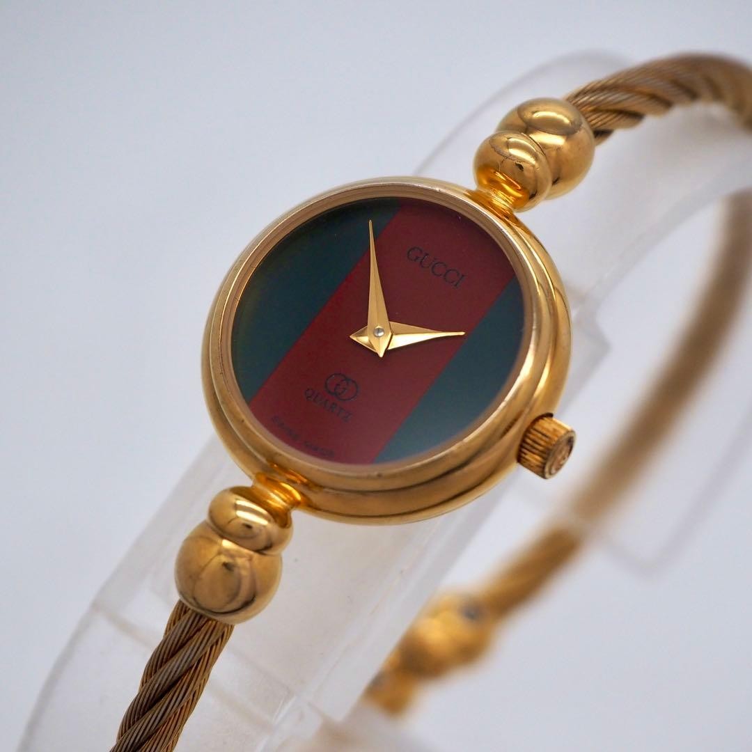 GUCCI 2047L Women’s Wire Bangle Quartz Watch Used
