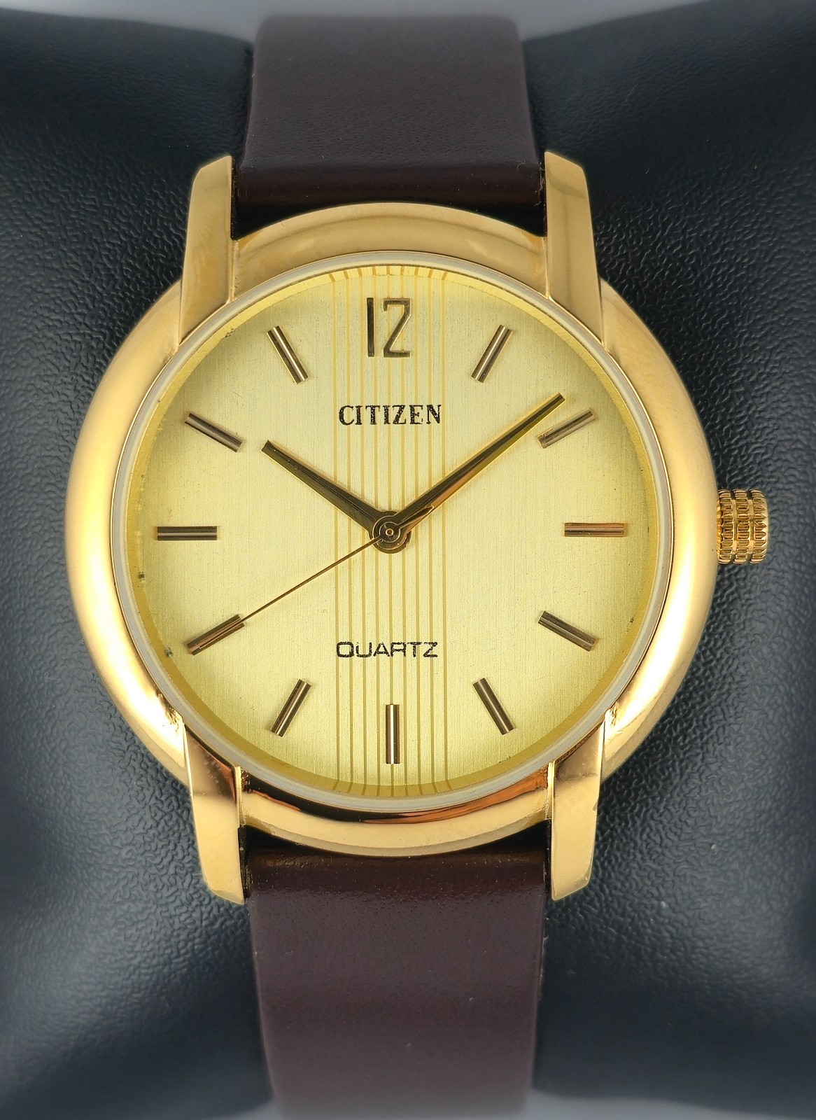 Beautiful Citizen Slim Round Gold Dial Quartz Men’s Wristwatch Leather Band
