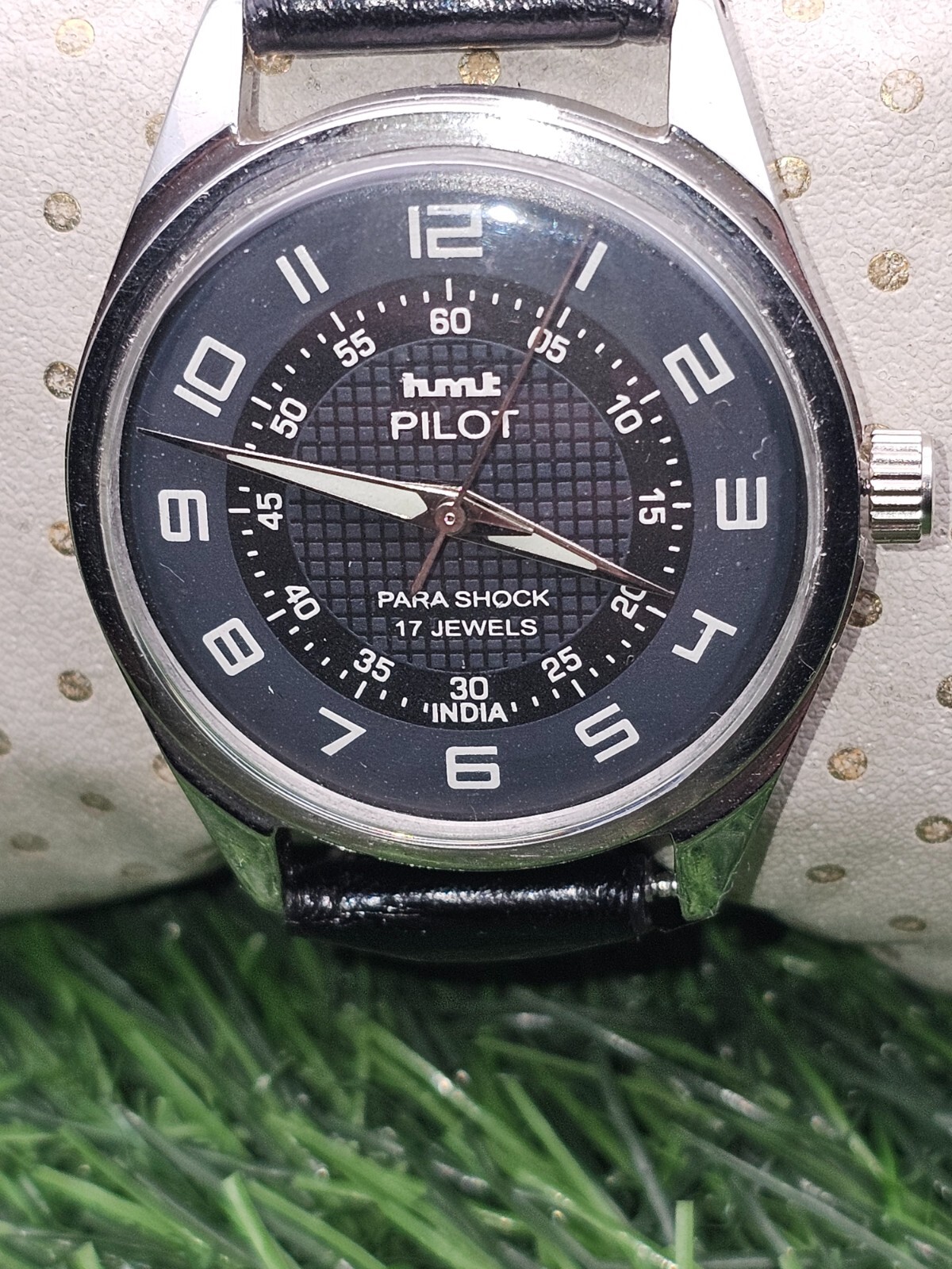 Beautiful Mens HMT Pilot Parashock Mechanical Wind 17J Watch Black Dial