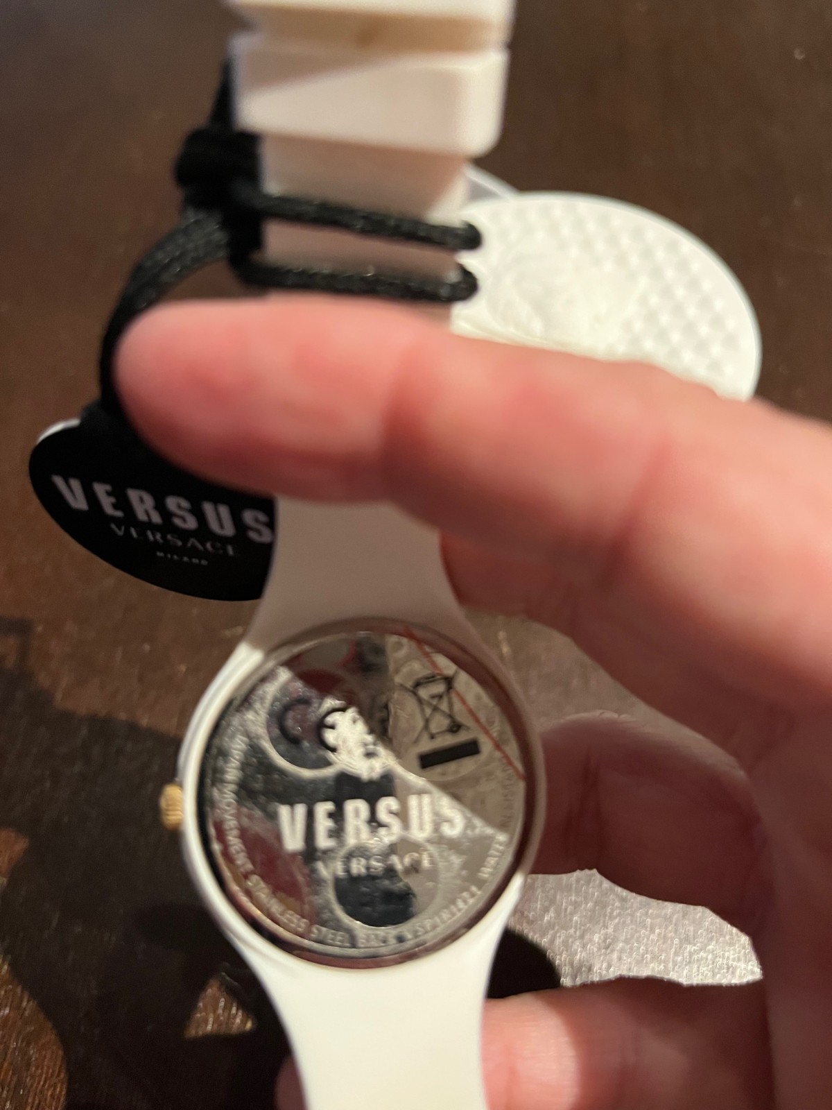 NWT VERSACE WHITE WATCH W/GOLD (INCLUDES CASE)