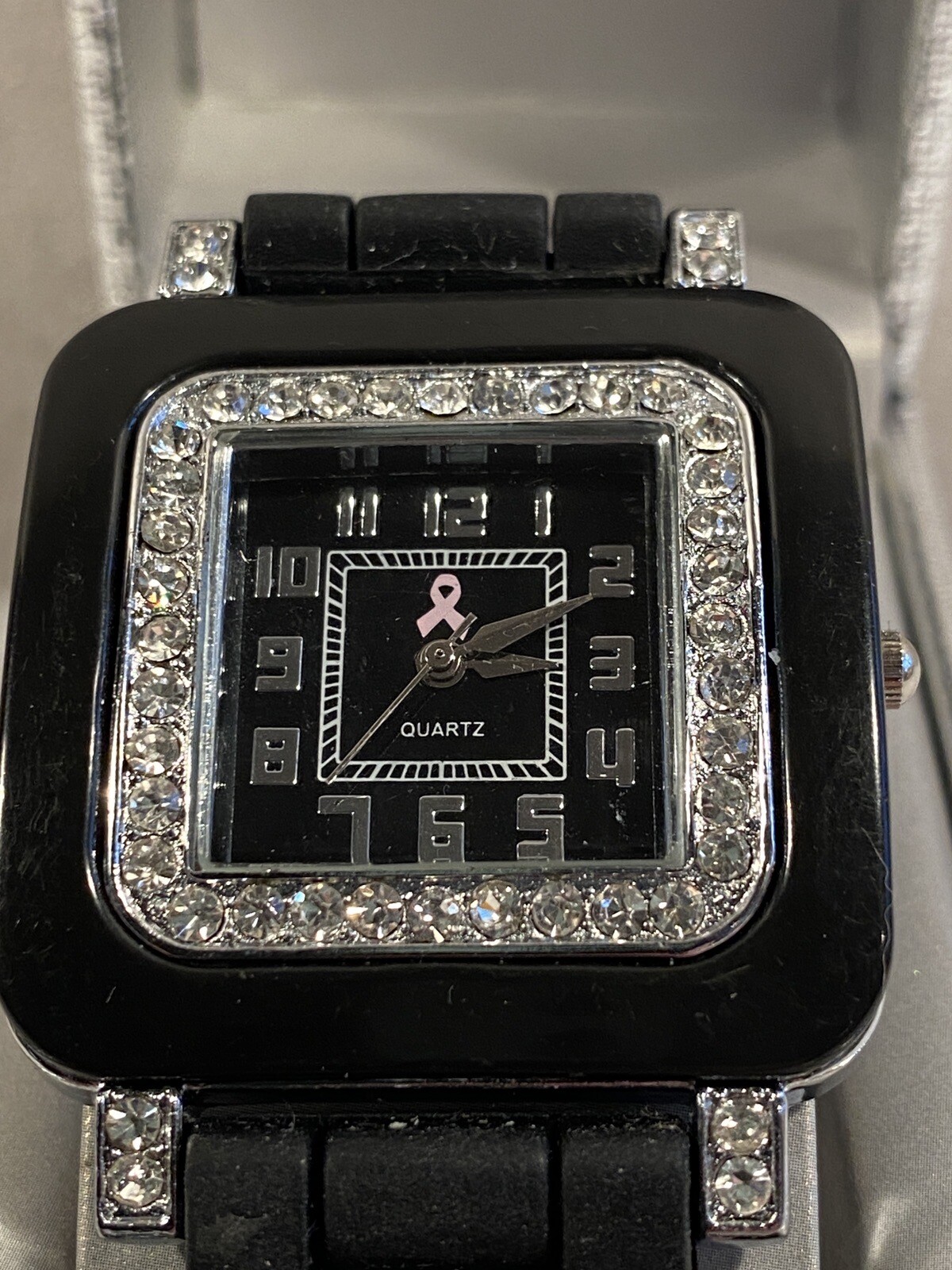 Breast Cancer Awareness Women’s Quartz Watch – New Battery with Box.