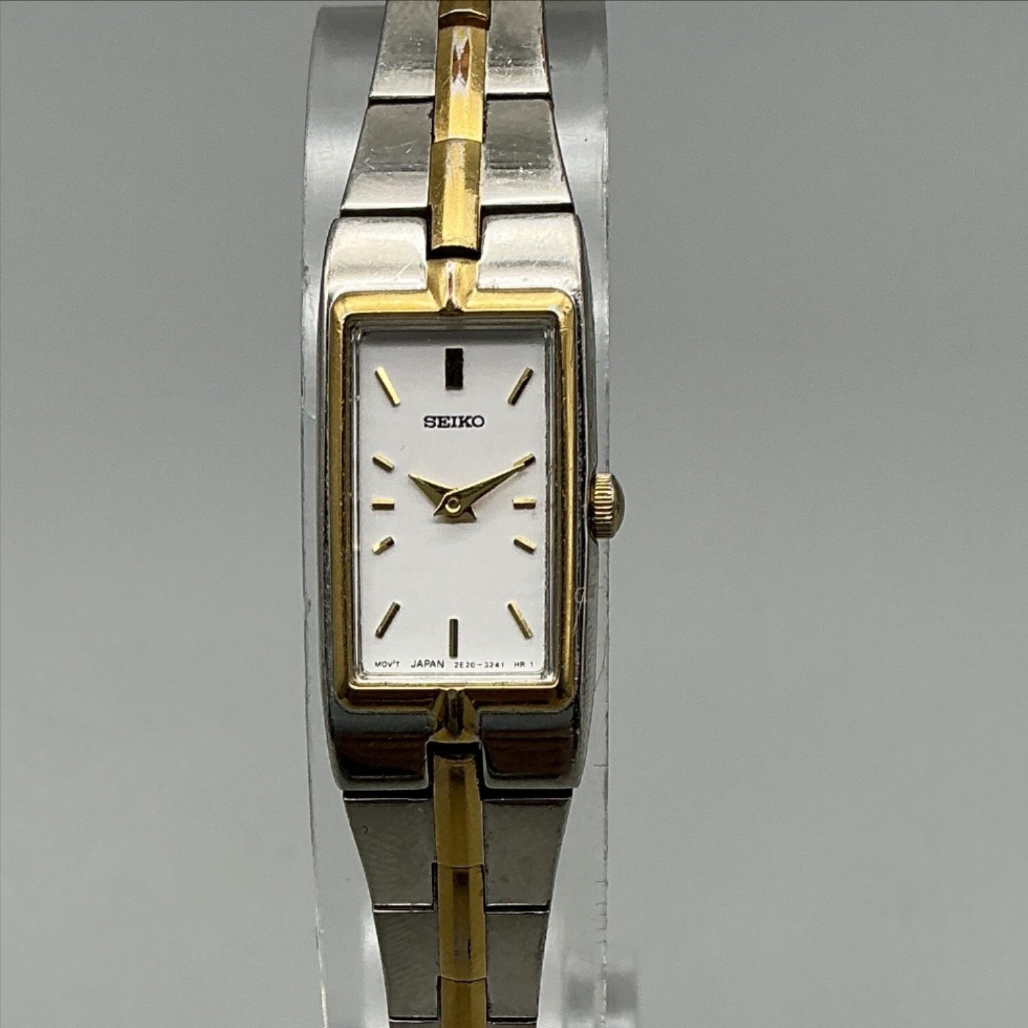 Seiko Womens Watch 13mm Silver Gold Two Tone 2E20-0AY0 New Battery 7.25″