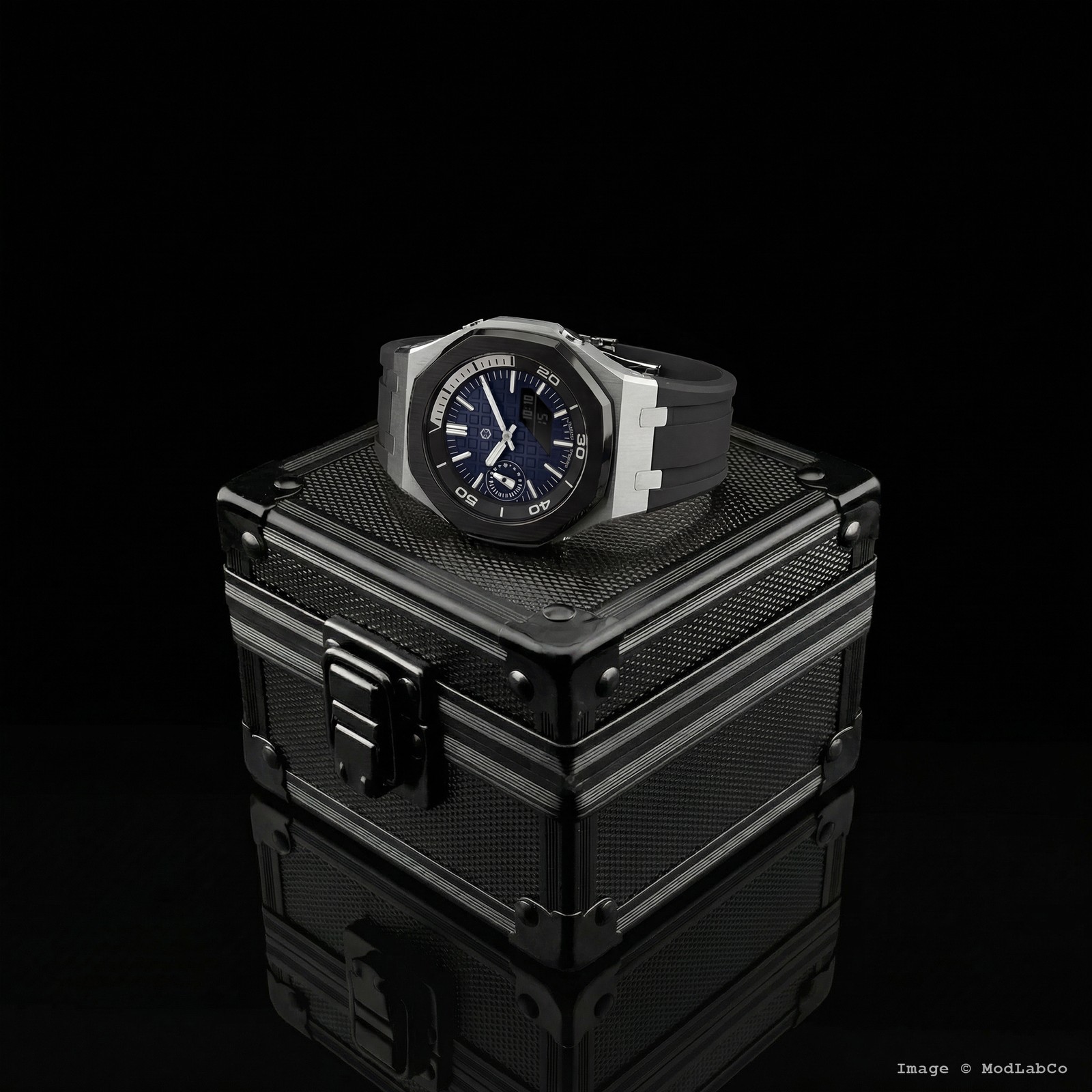 MLC-334 modlab company BESPOKE Octagonal Navy Dial Silver Metal 42mm Watch