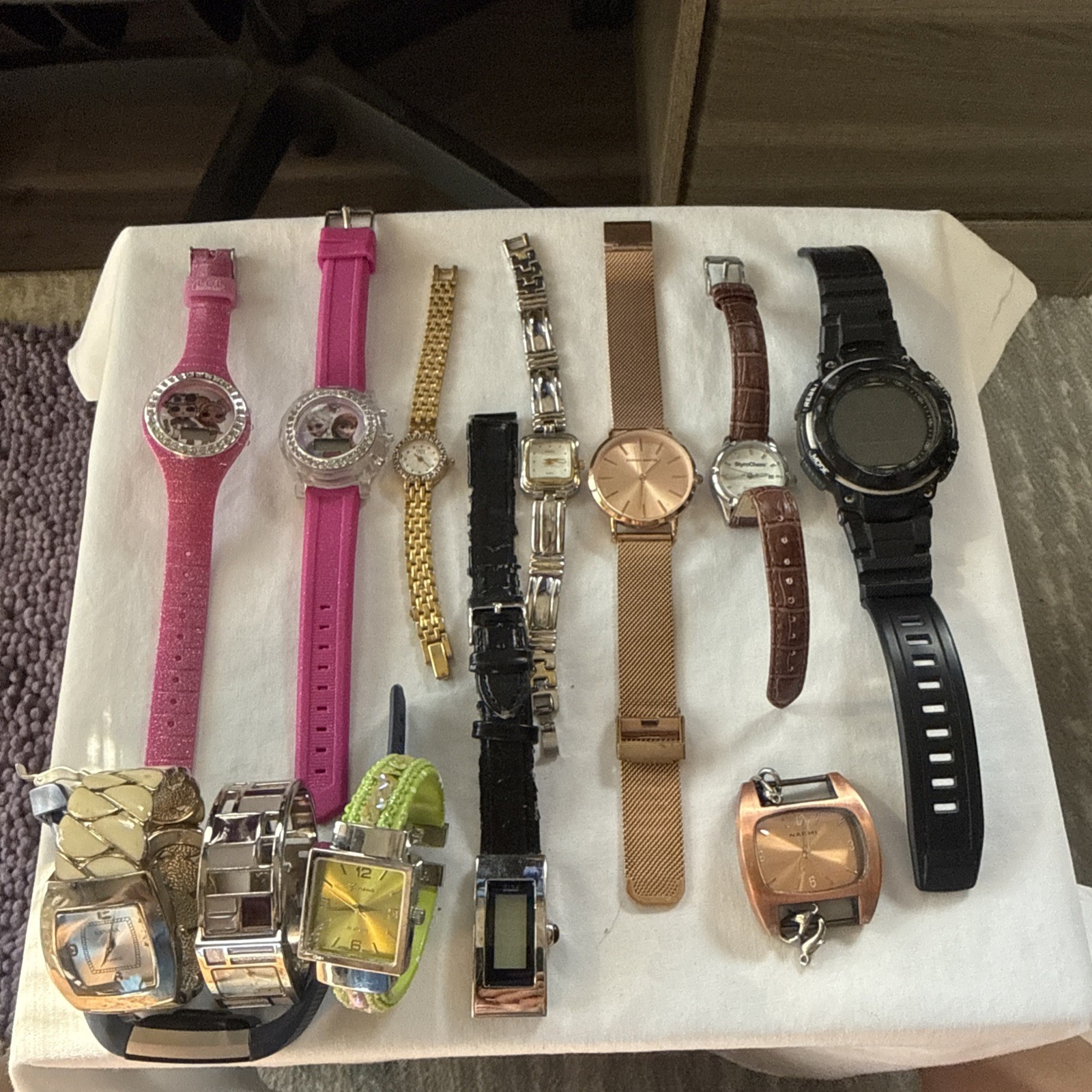 13 Watches All Need Some Sort Of Battery Untested See Pictures As Is