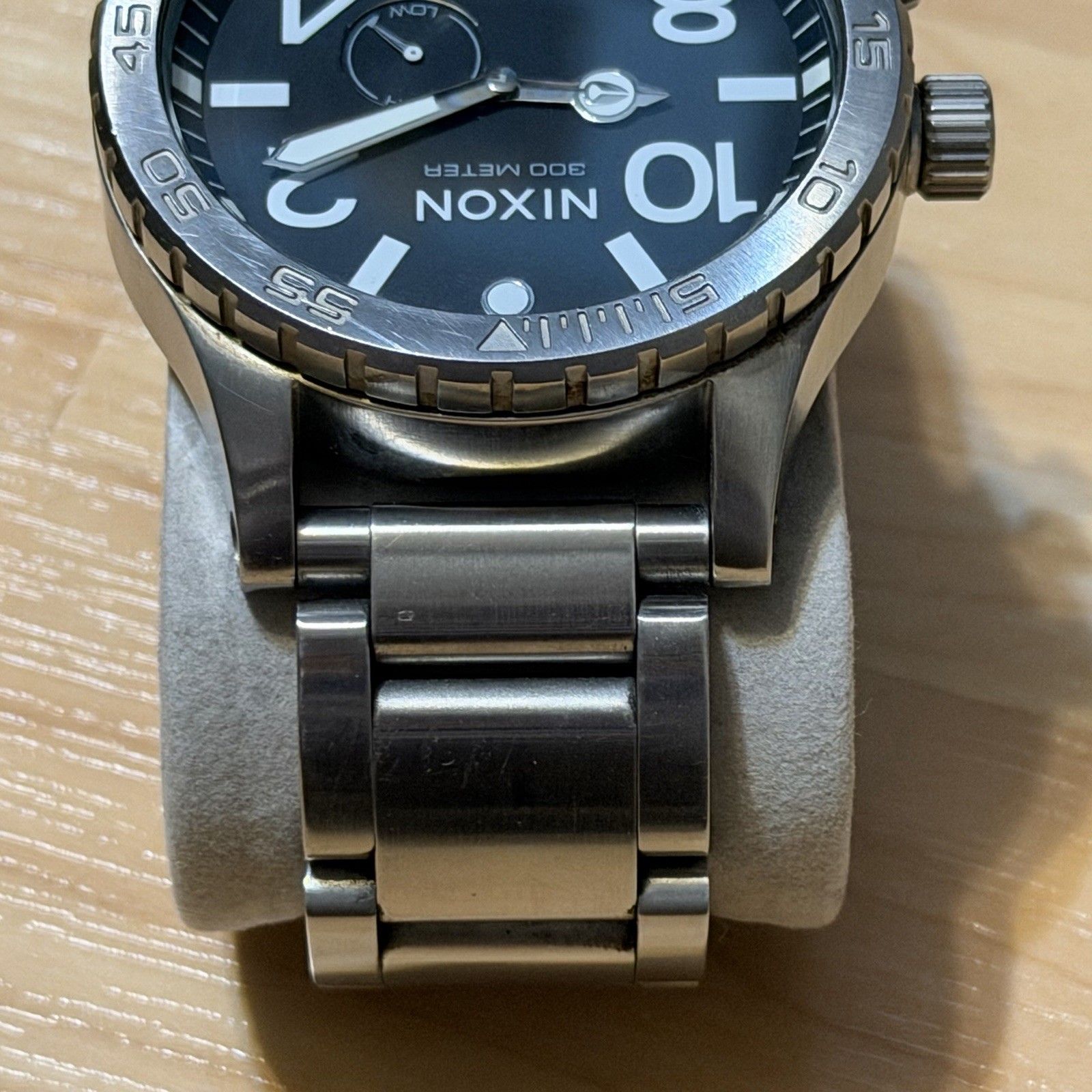 Nixon The 51-30 “Simplify” Black Silver Men’s Surf Analog Tide Watch RUNNING