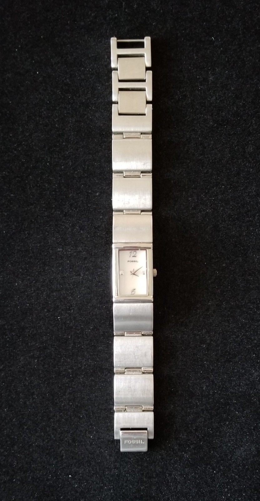 FOSSIL f2 Silver Tone SS Watch MOP Dial ES-1710 Link Band 6.75″ Max New Battery