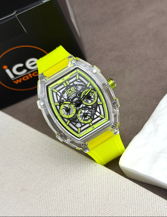 [ICE-WATCH] 024286 ICE boliday clear yellow skeleton date medium tonneau