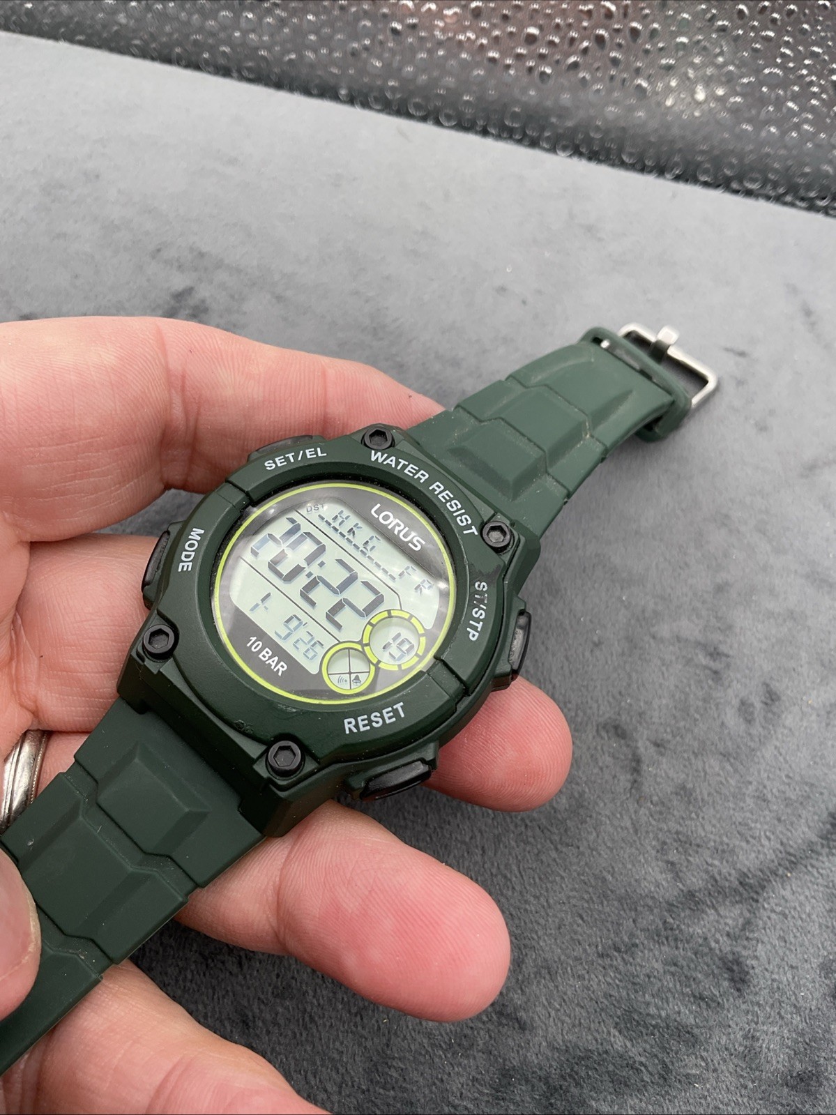 LORUS MULTIFUNCTION DIGITAL WATCH GREEN SILICONE STRAP NEW WITHOUT BOX