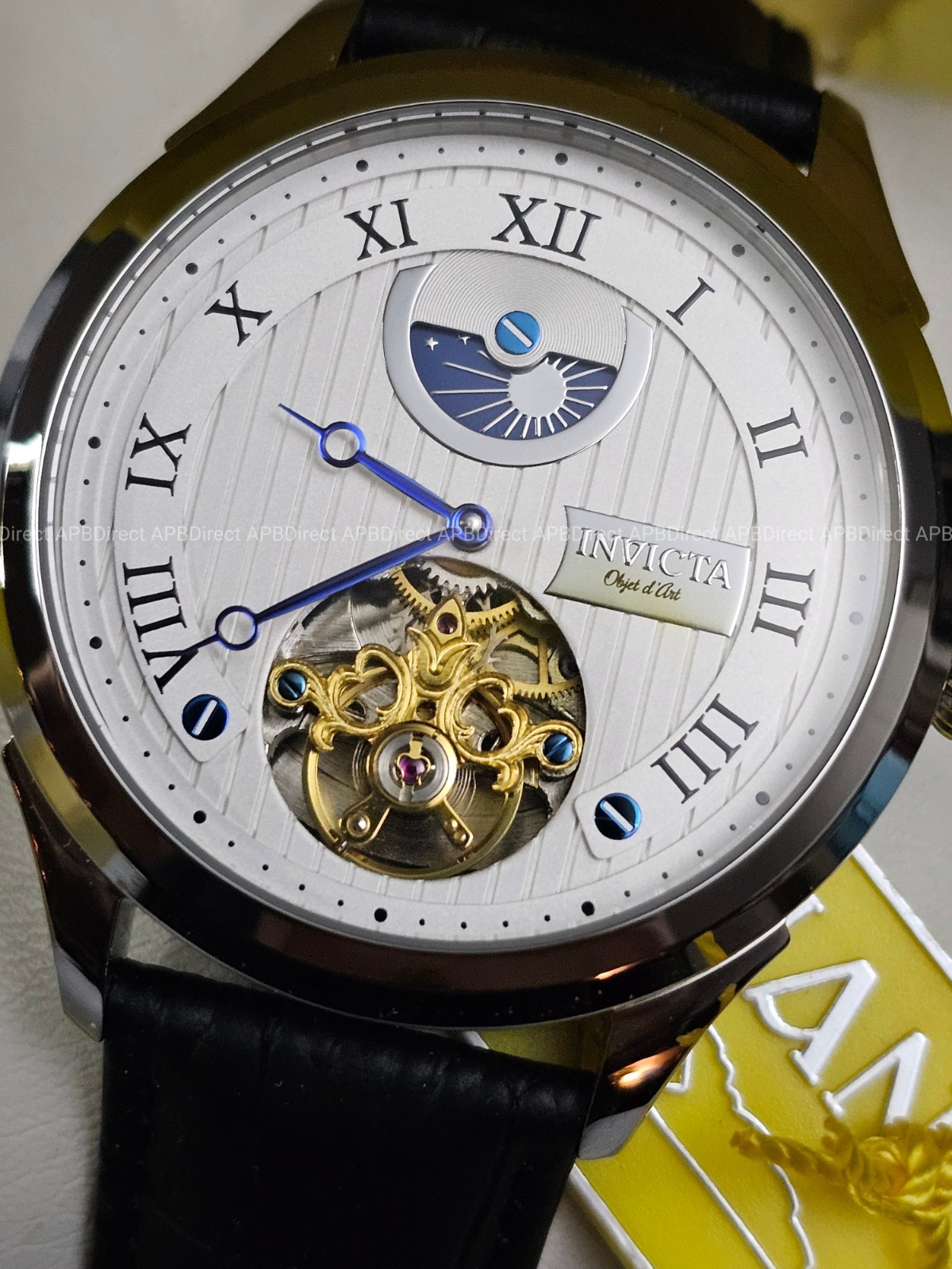 Invicta – Objet D Art – Open Heart – Automatic – Day / Night Leather mens Watch