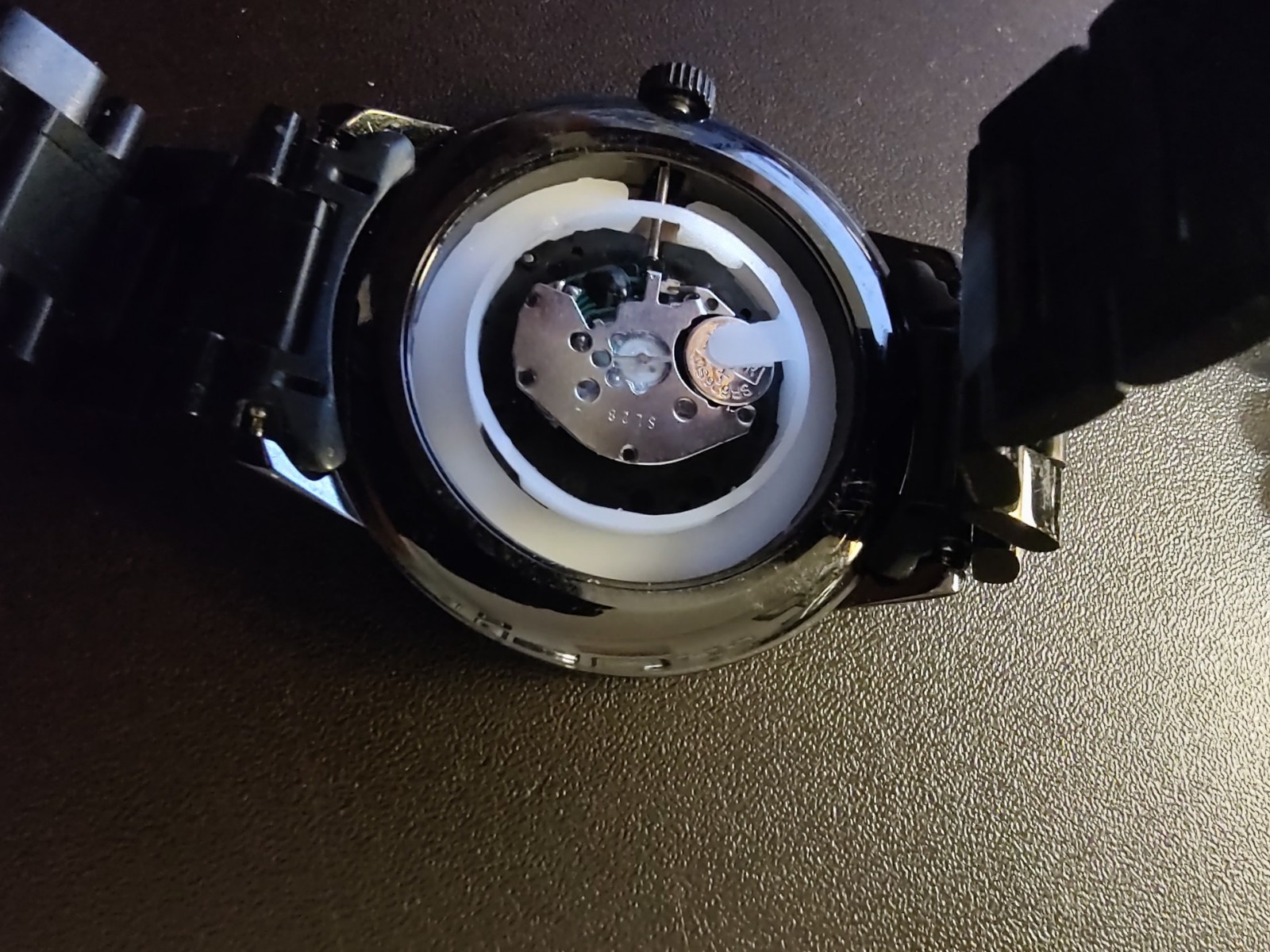 Mancini Watch, hands fell off, needs battery