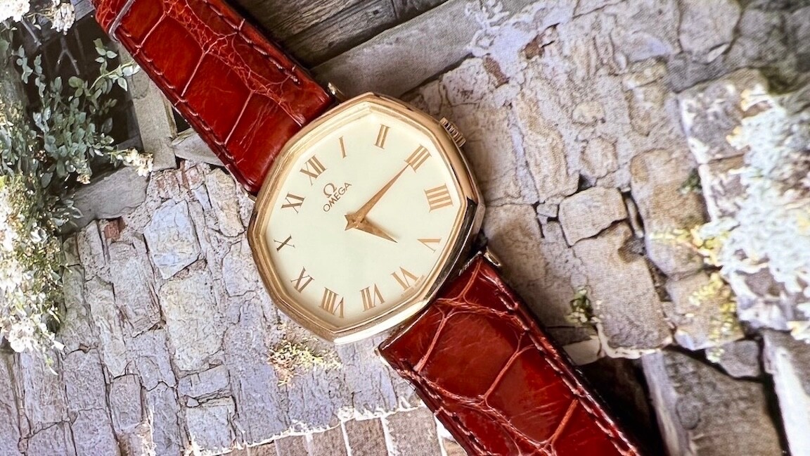 Rare Find Omega  14K Solid Gold Watch – Octagonal Shape – Manual Wind – Unisex
