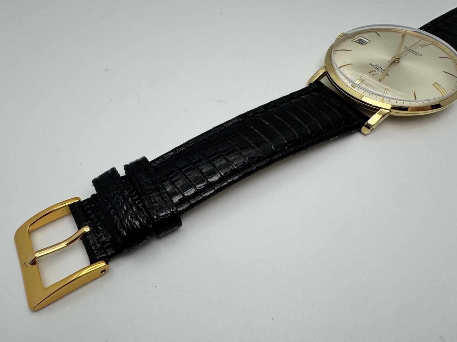 1960s Universal Genève Chronometer Automatic 18K Gold Micro-rotor 218-2