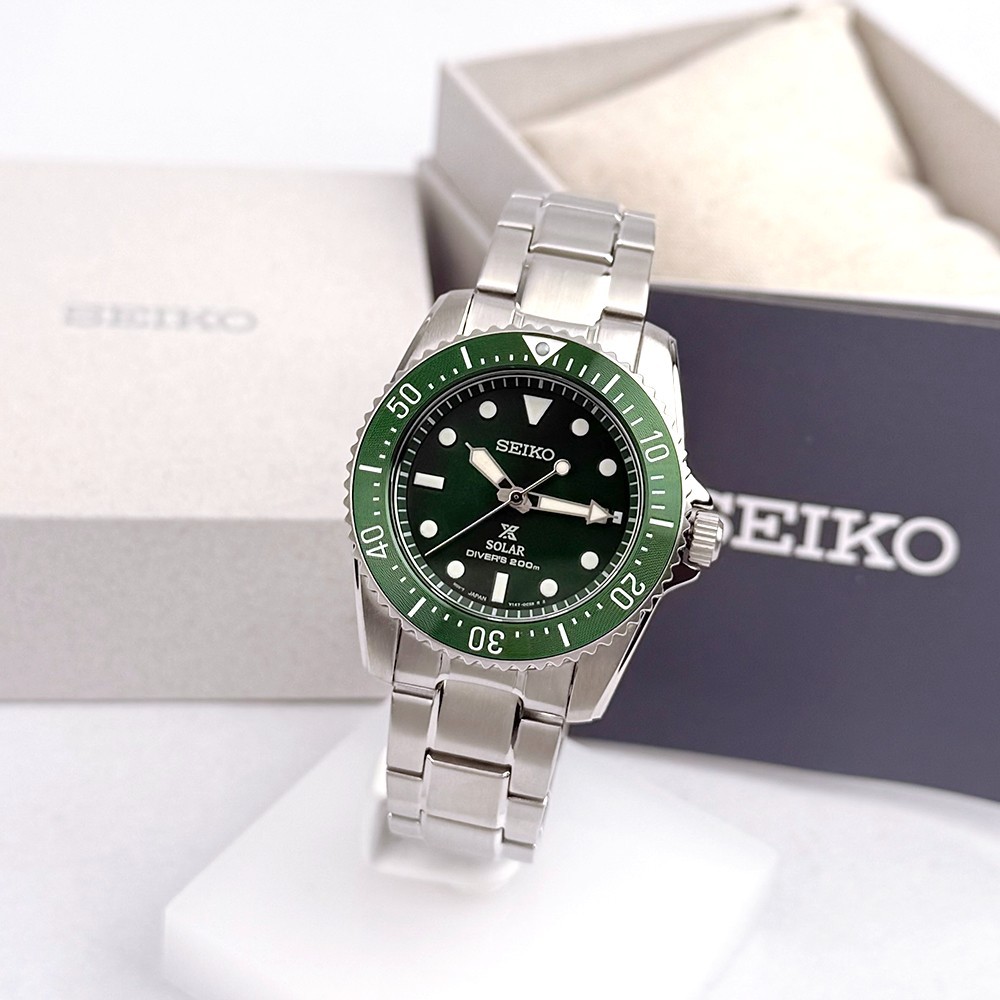 Seiko Men’s Prospex Solar Scuba Green Dial Diver Stainless Watch SNE583