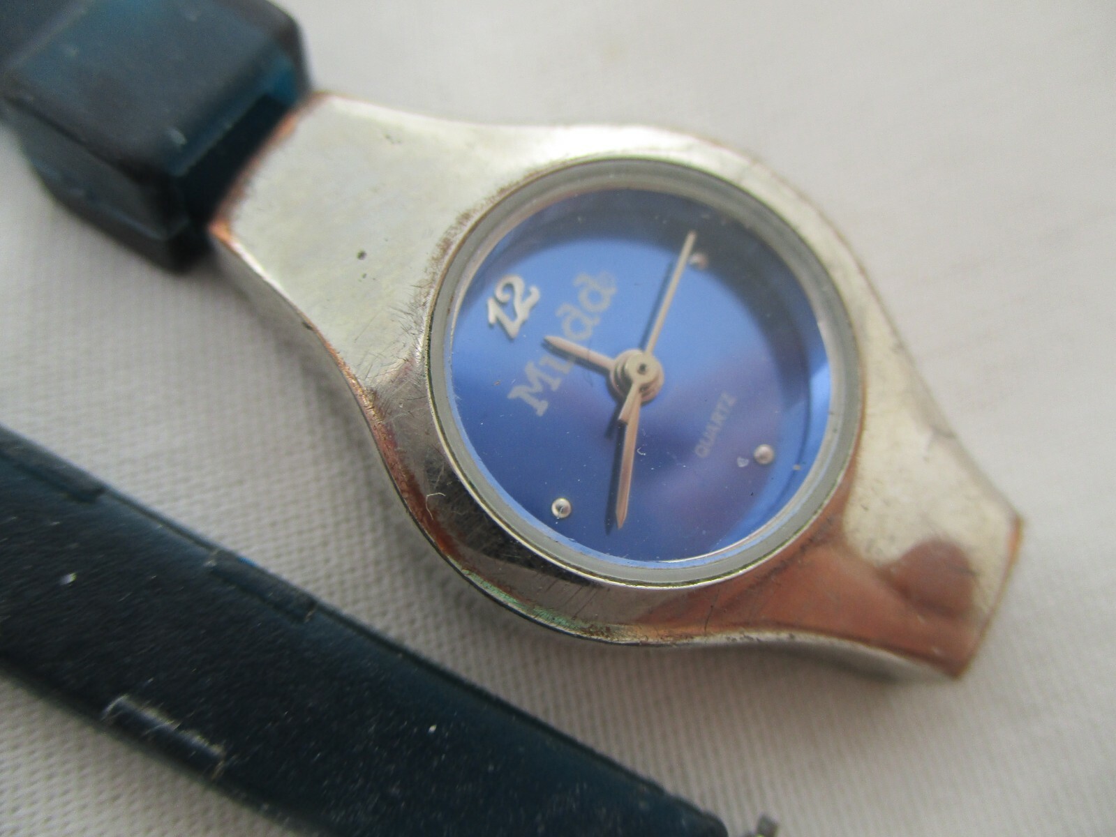 Mudd Watch Silver Tone Round Blue Face Navy Blue Buckle Band Stylish