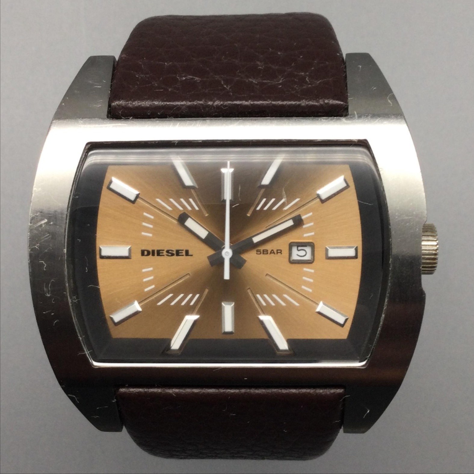 Diesel DZ1114 Mens Watch 48mm Gold Dial Brown Leather Date 50M New Battery