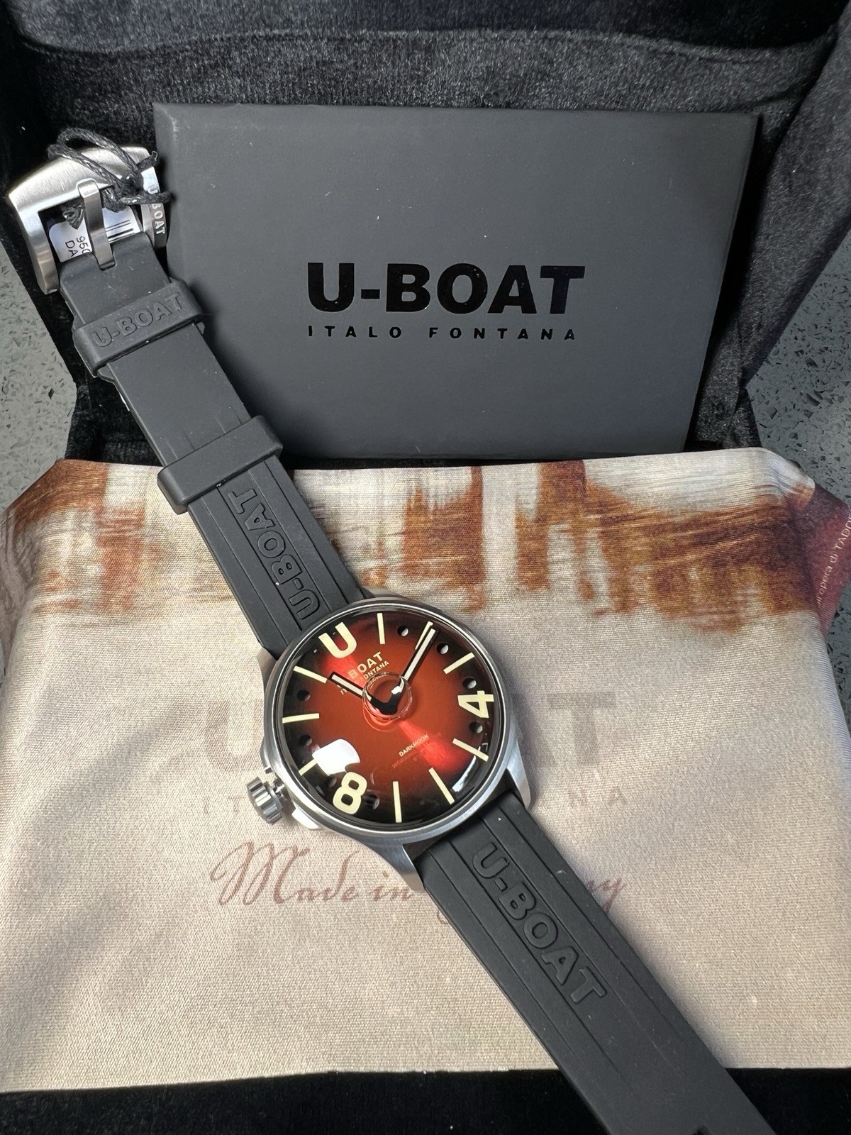 New U-Boat DARKMOON 40 MM RED SS SOLEIL Rubber Band Men’s Watch 9500