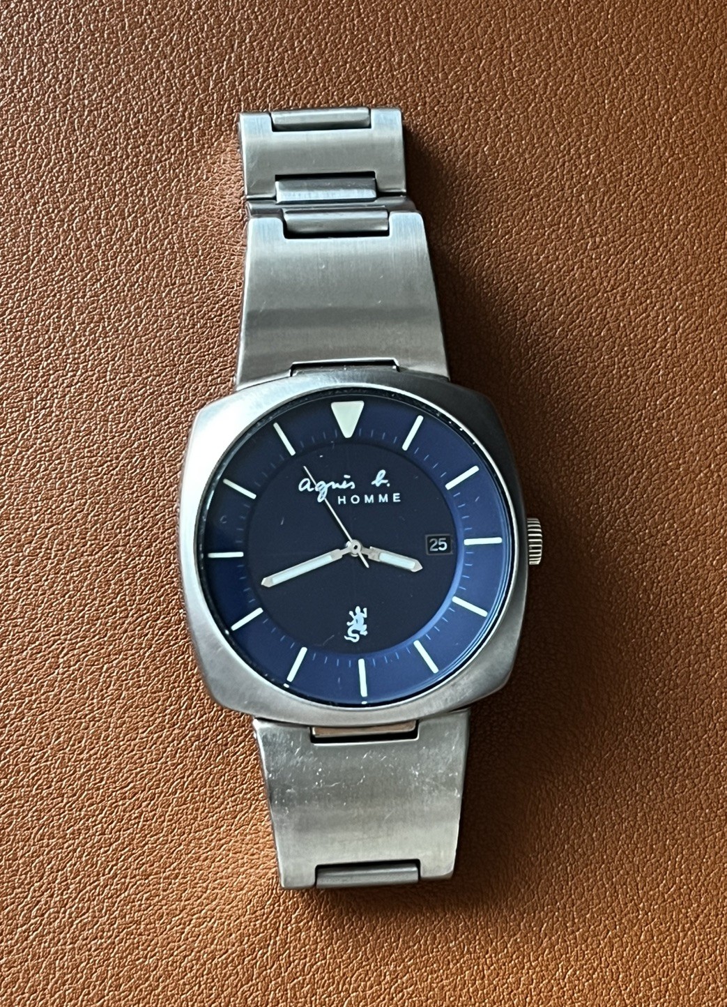 Agnes b homme solar watch