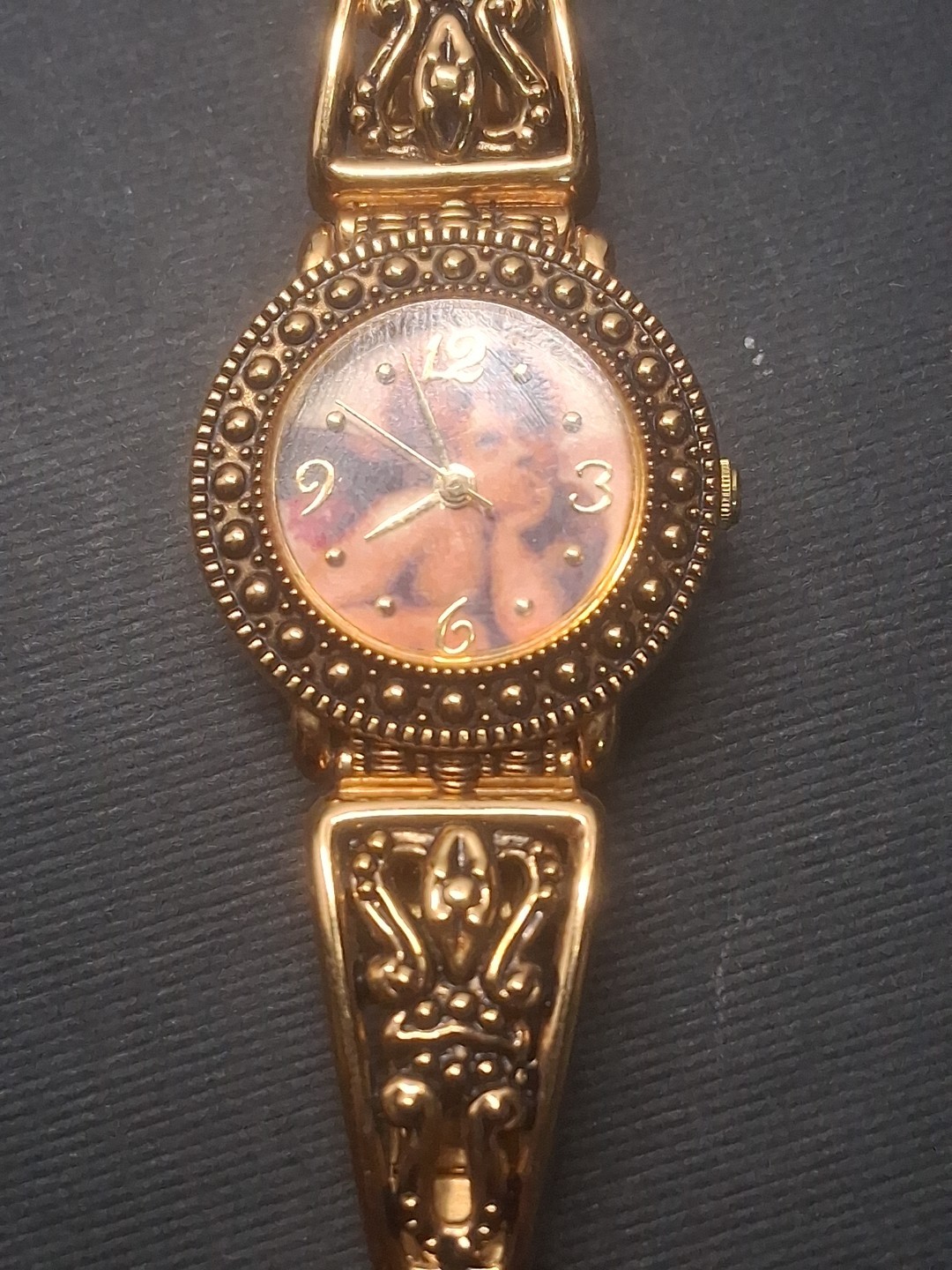 Vintage Avon Angel Watch Collection Cherub Raphael Gold Tone SII Quartz Stretch