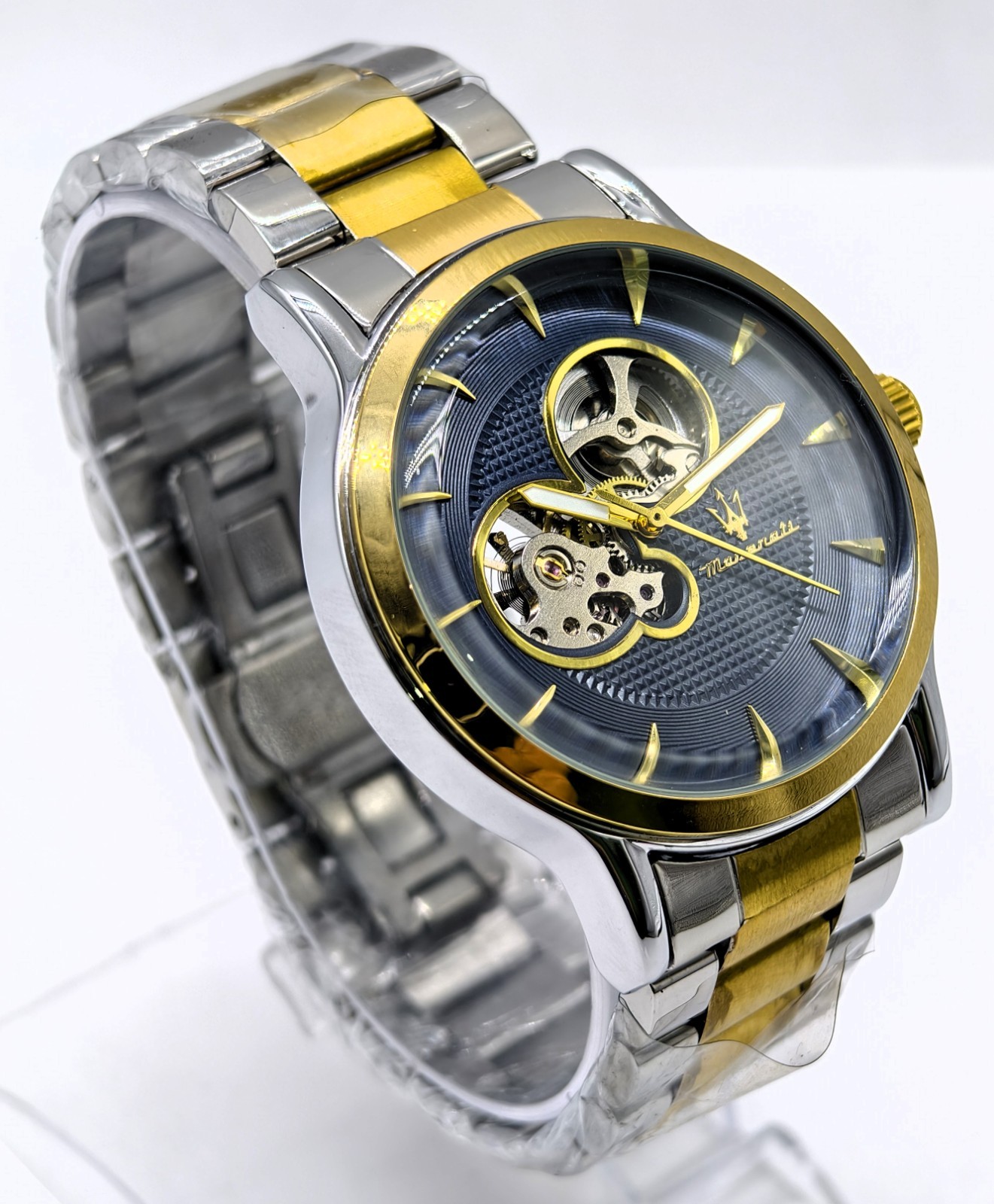 Amazing Maserati Automatic Blue Dial Dual Tone Band Analog Men’s Wrist Watch