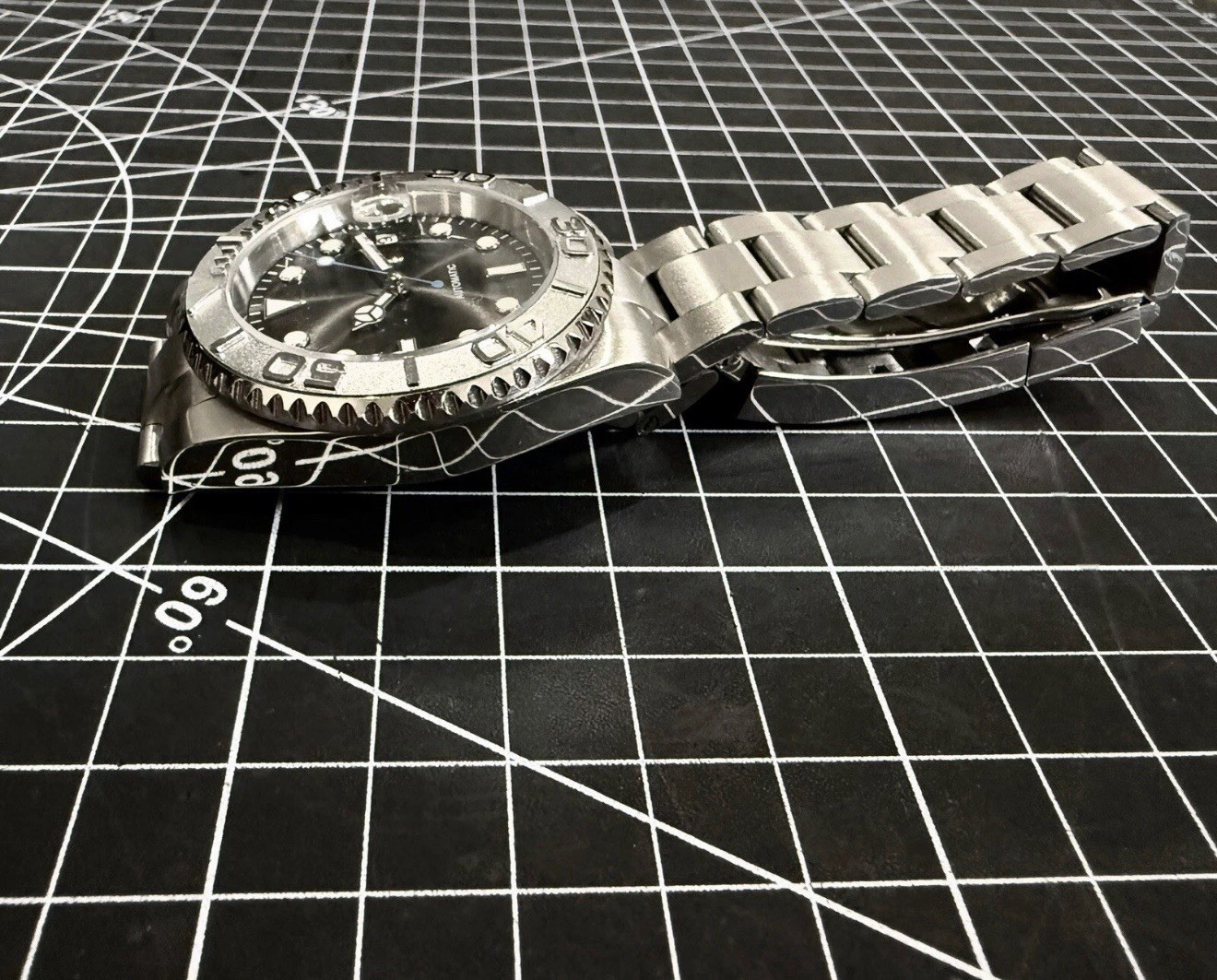 Custom 40mm “White Walker” YM Style Rhodium Diver Mod Watch w/NH35 Automatic