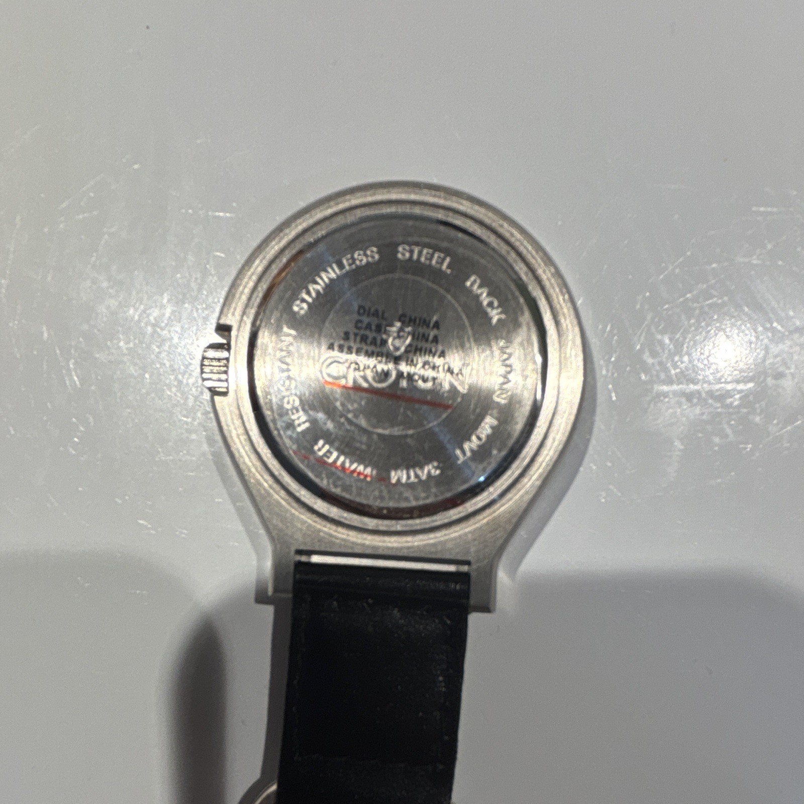 Croton Quartz Compass Watch Unidirectional Rotating Bezel White Dial Leather