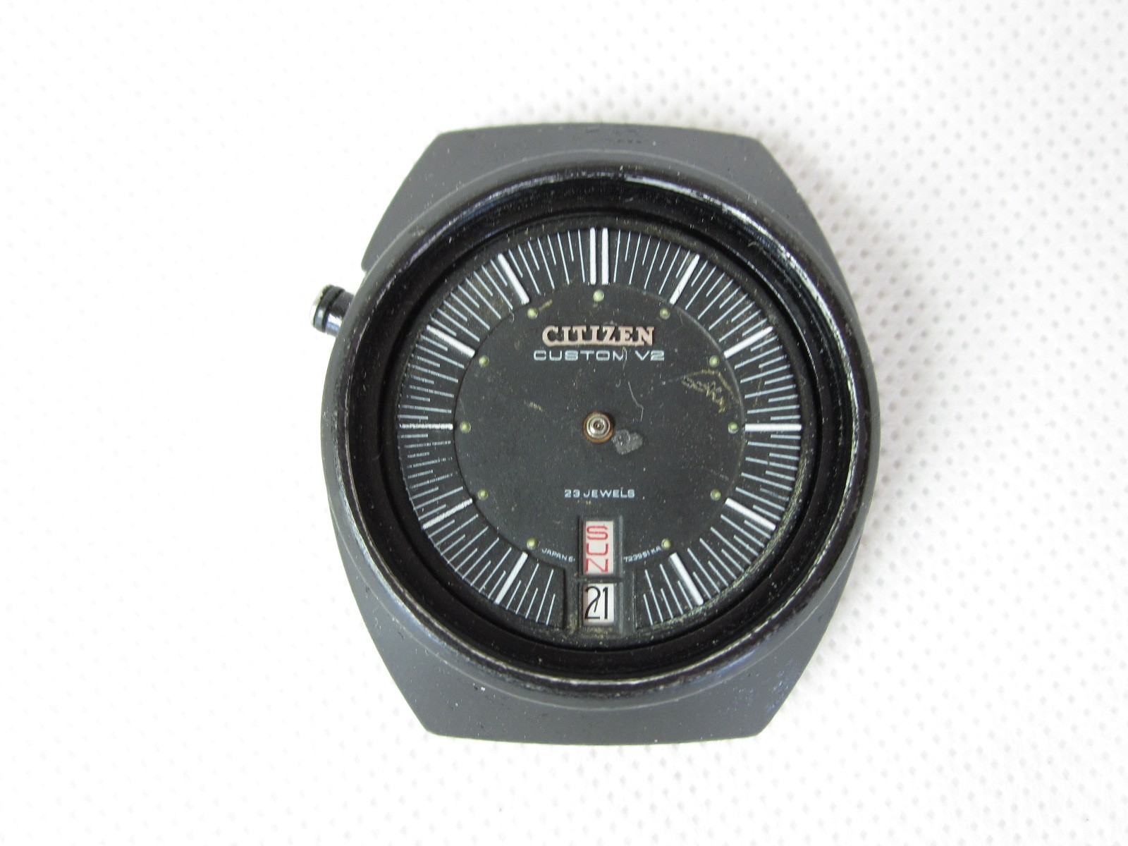 CITIZEN CUSTOM V2 67 0154 AUTOMATIC BALANCE CASE WRISTWATCH FOR MEN