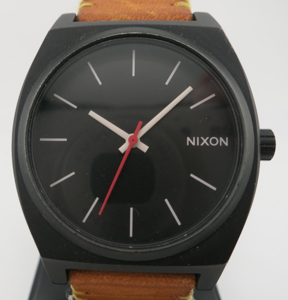 Nixon The Time Teller Minimal Black / Goldenrod Watch – A045-2448-00 – New Batt