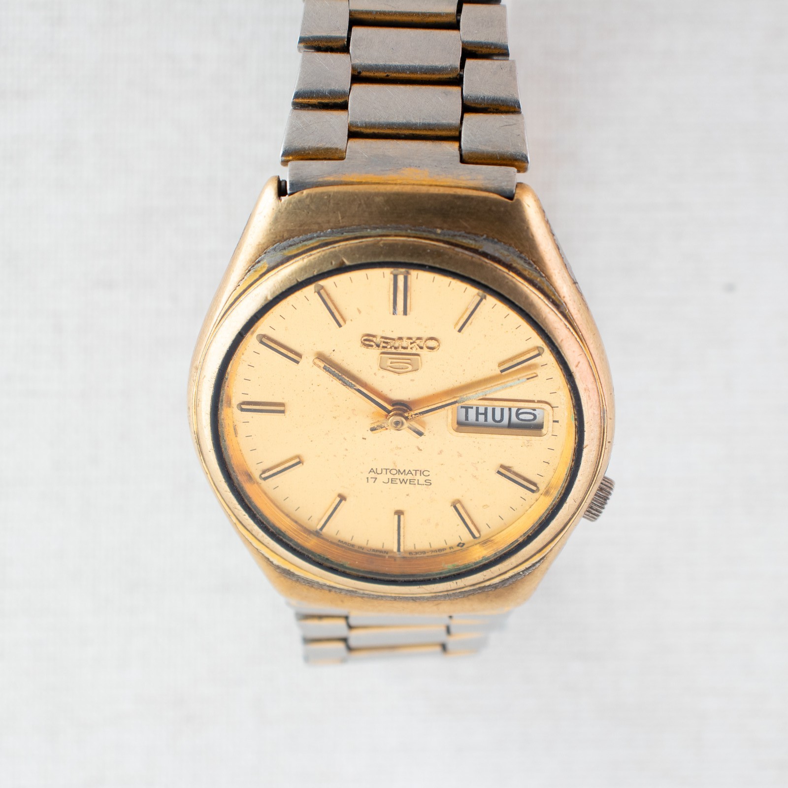 Vintage Seiko 5 Automatic Men’s Watch | Gold Dial 6309-7330 English/Arabic Day
