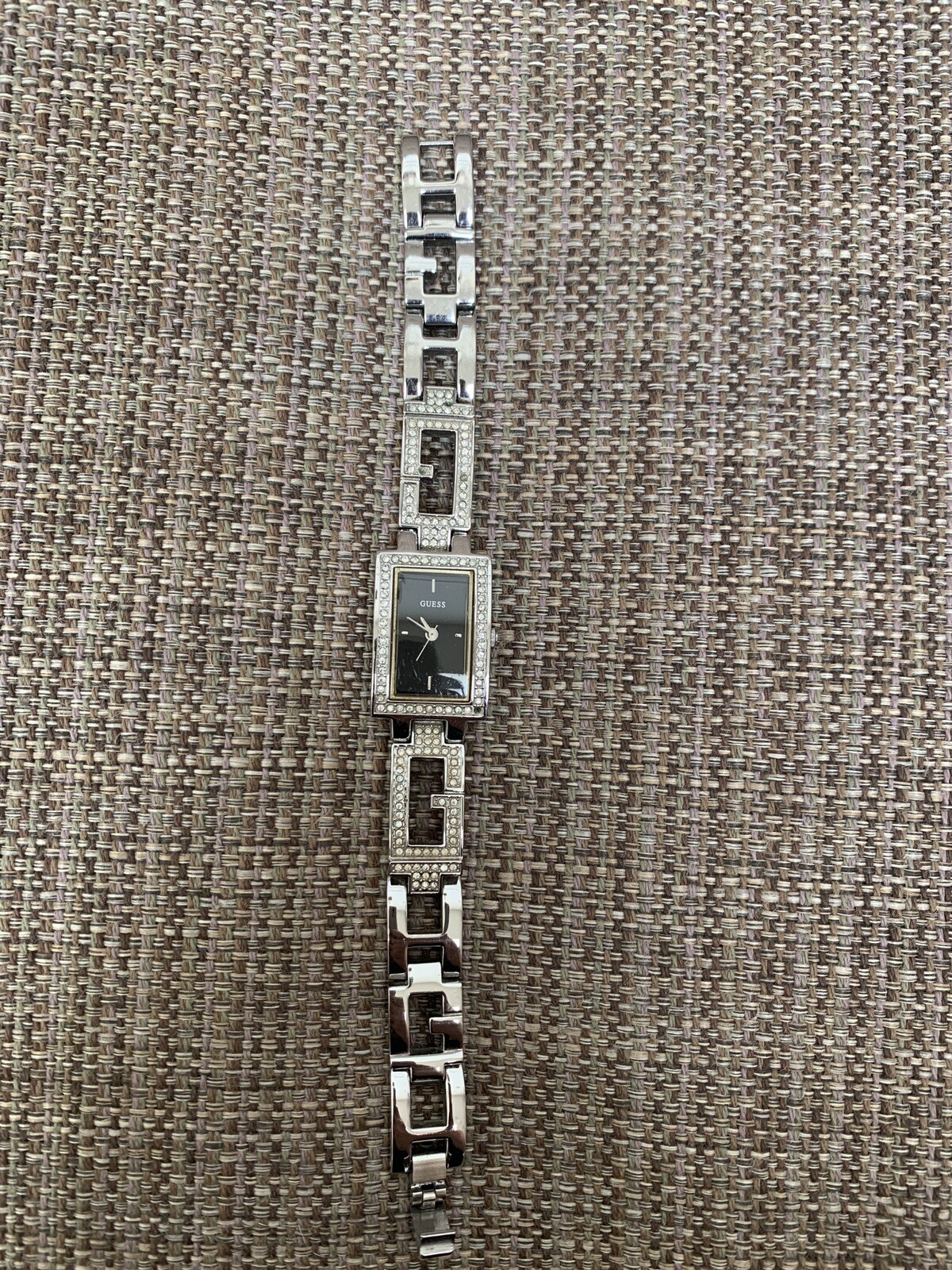 Authentic GUESS Women Silver-tone Crystal Watch G85466L NICE F72