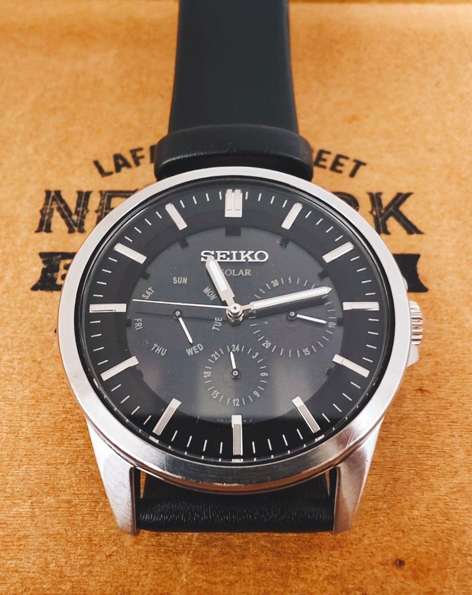 SEIKO Black Dial Black Type Simple Date Day Calendar 24 Hour Meter Solar Men s W