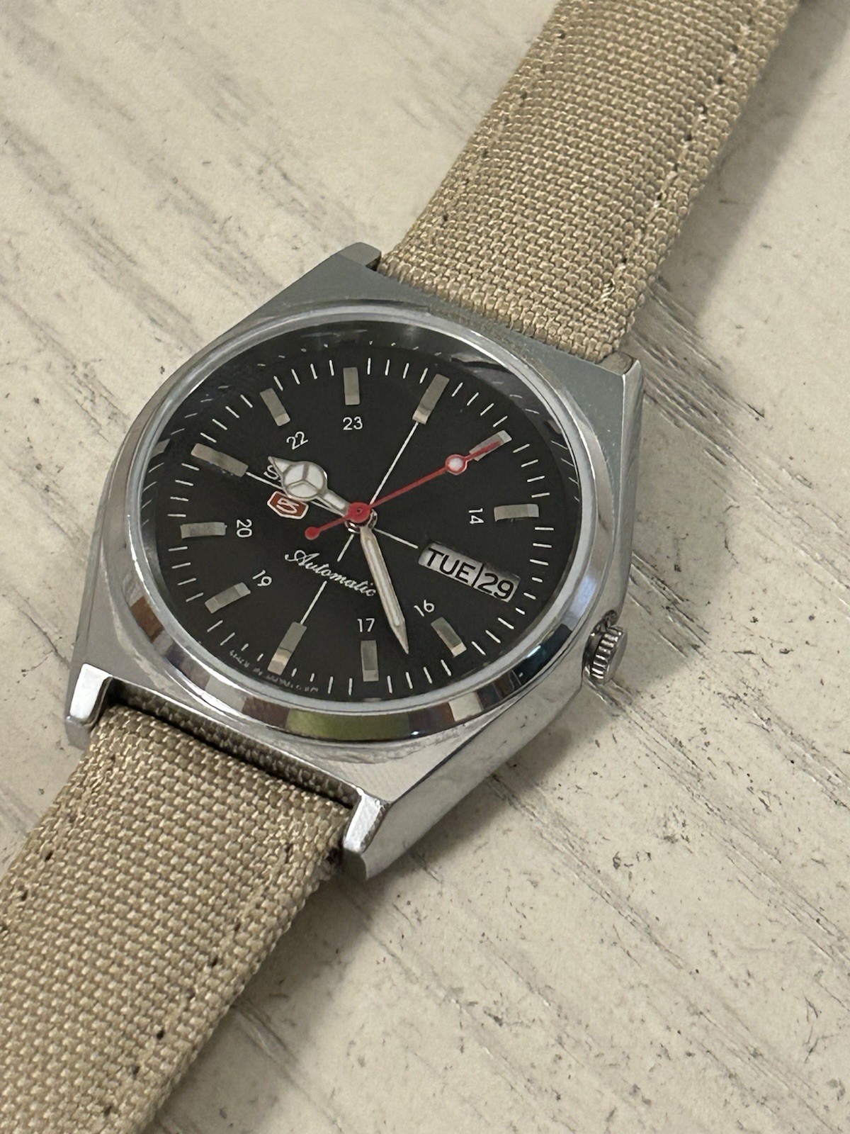 SEIKO 5 AUTOMATIC 6309A VINTAGE – Refurbished – Desert Khaki Military Canvas