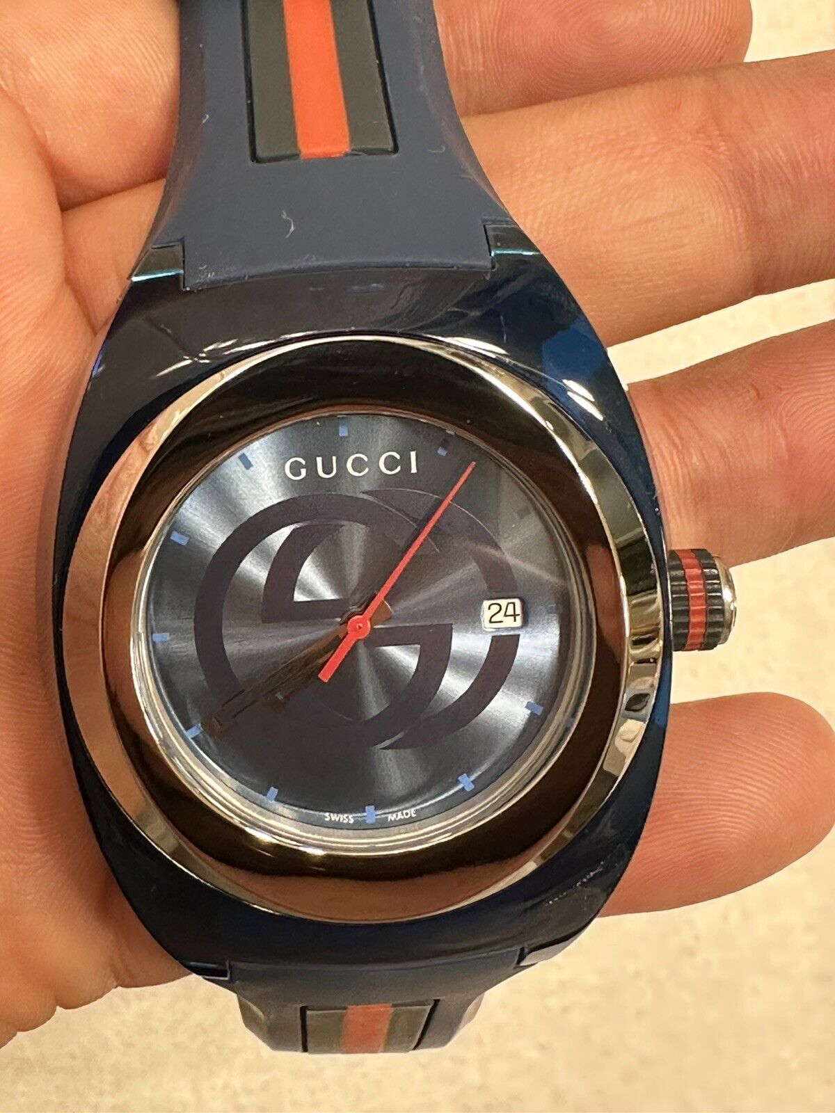 Gucci Sync XXL YA137104 Blue Rubber Band Blue Dial Unisex Watch New