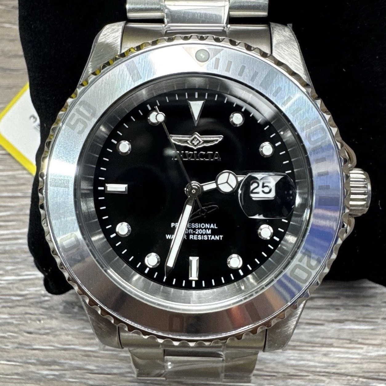 Invicta Men’s Watch Pro Diver Quartz Black Dial Stainless Steel Bracelet 40mm