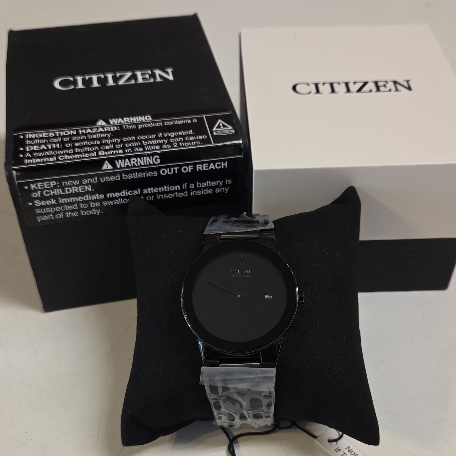 Citizen Eco-Drive(Solar) Axiom Analog Quartz Black SS Bracelet 40mm Box/Papers