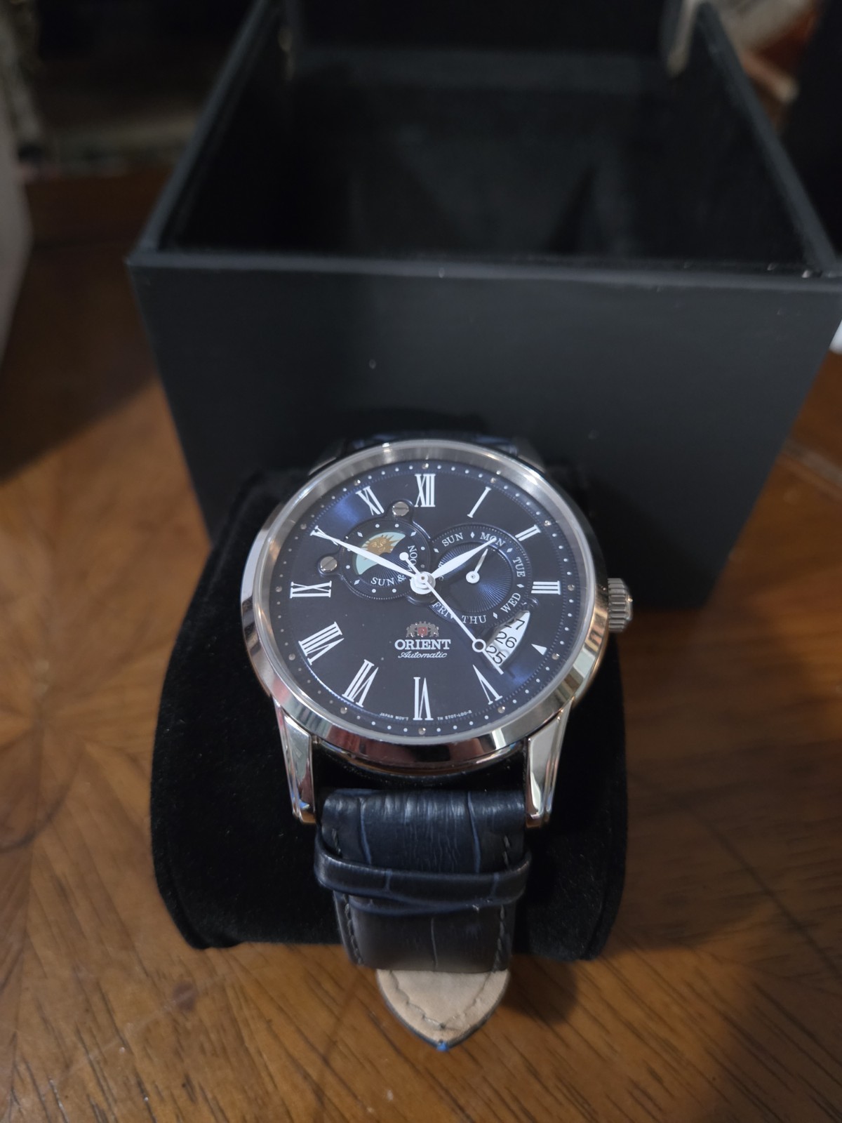 Orient Sun and Moon Version 2 Silver W/ Blue Leather Strap Men Automatic watch