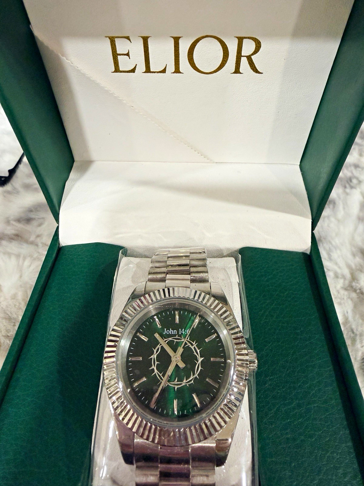 ELIOR John 14:6 Men’s Green Dial Quartz SS Bracelet 40.3mm 30m w/ Box
