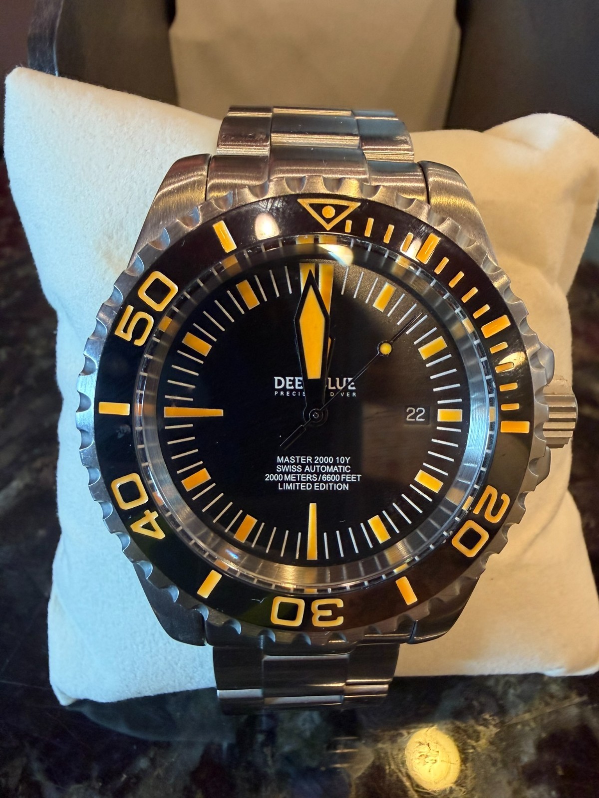 DEEP BLUE MASTER 2000 “10 YEAR ANNIVERSARY” Limited Edition 2000M DIVER