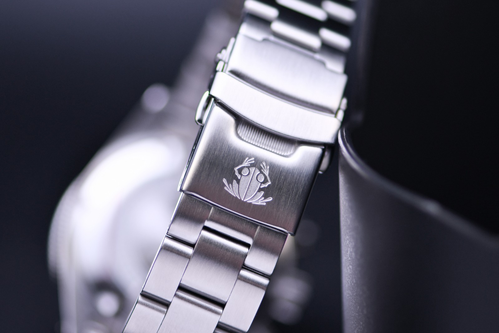 TACTICAL FROG VS75B Solar Power Quartz Chronograph Watch Paul Newman Panda 41mm