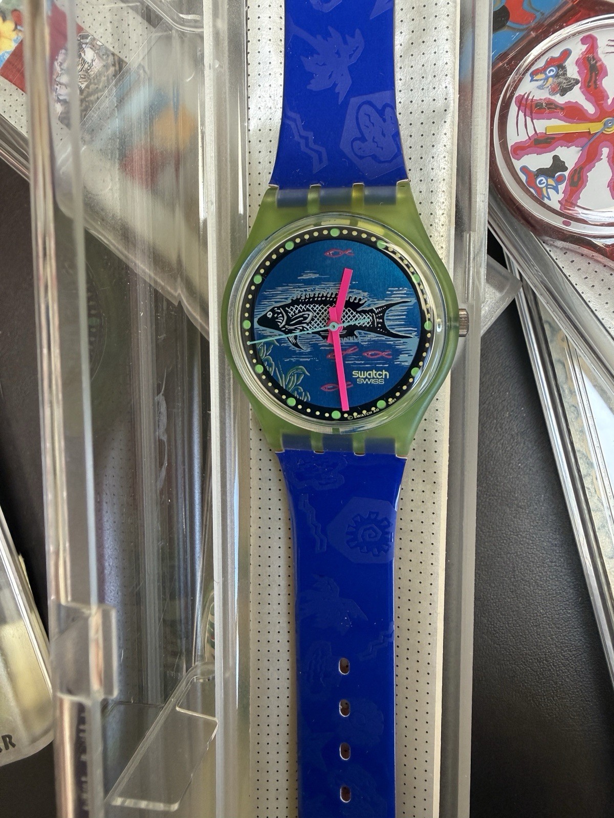 FRISCHE FISCHE VINTAGE 1992 Swatch GG116 – New Old Stock Box & Papers