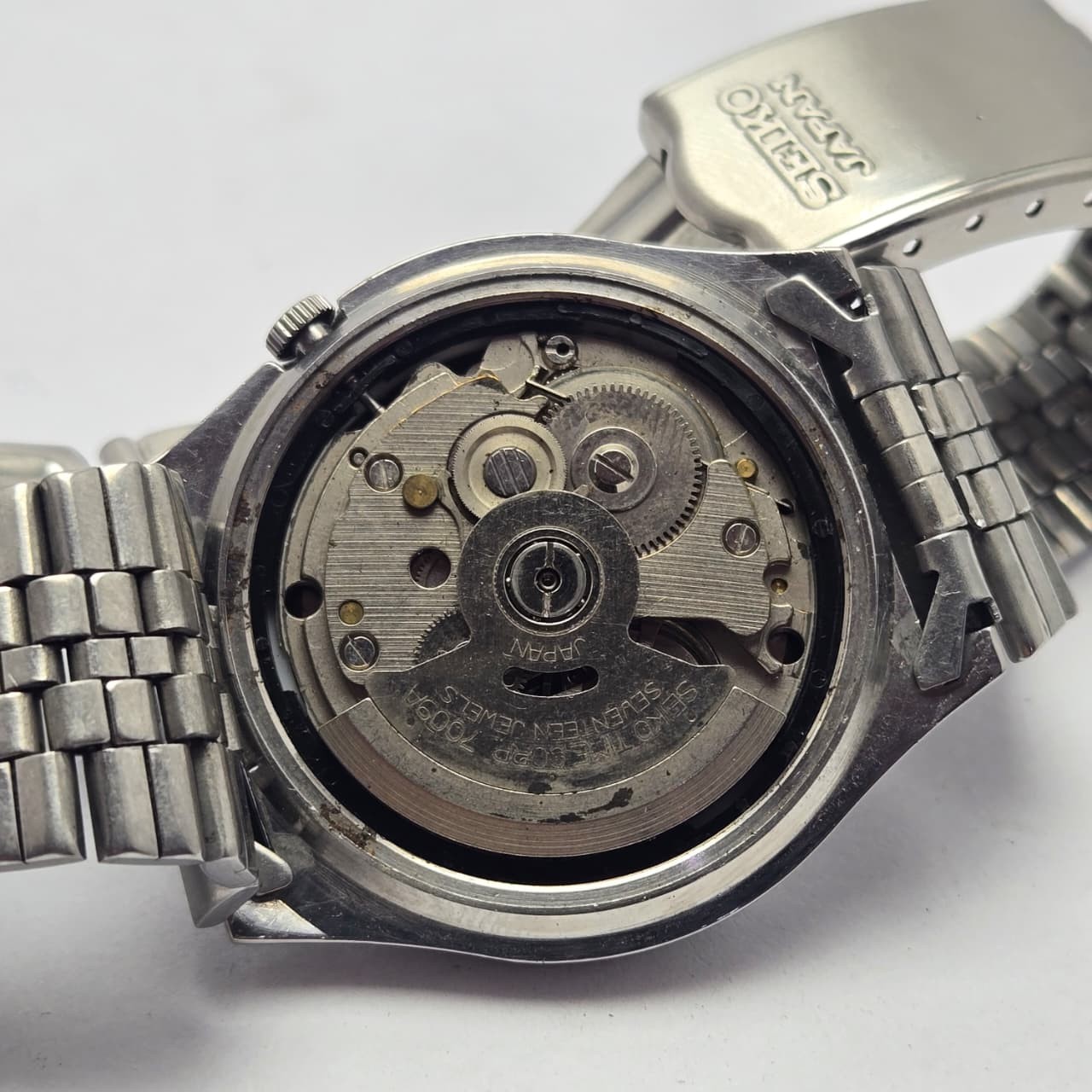 Seiko 5 Automatic 7009-3171 Day/date Black Dial Vintage Men’s Watch AAS294SGB8