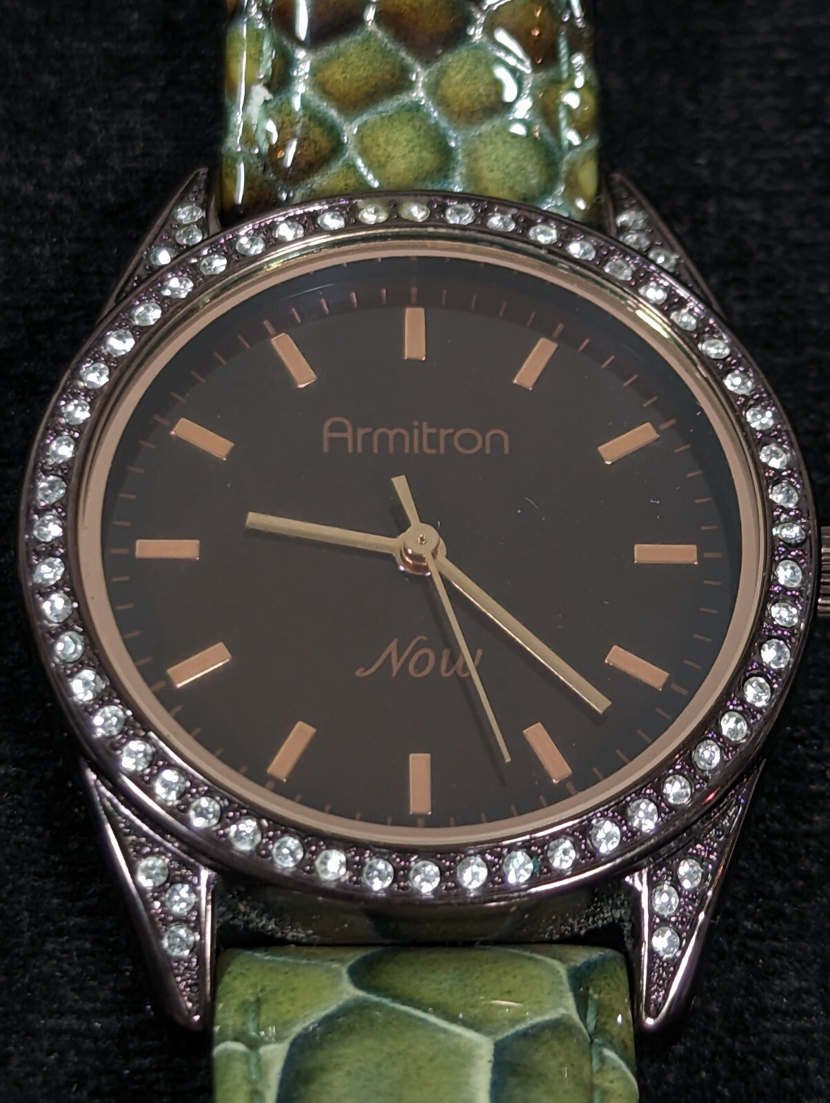 Armiton Black Brown Dial Round Case Green Faux SnakeSkin Leather Band Watch 7.5i