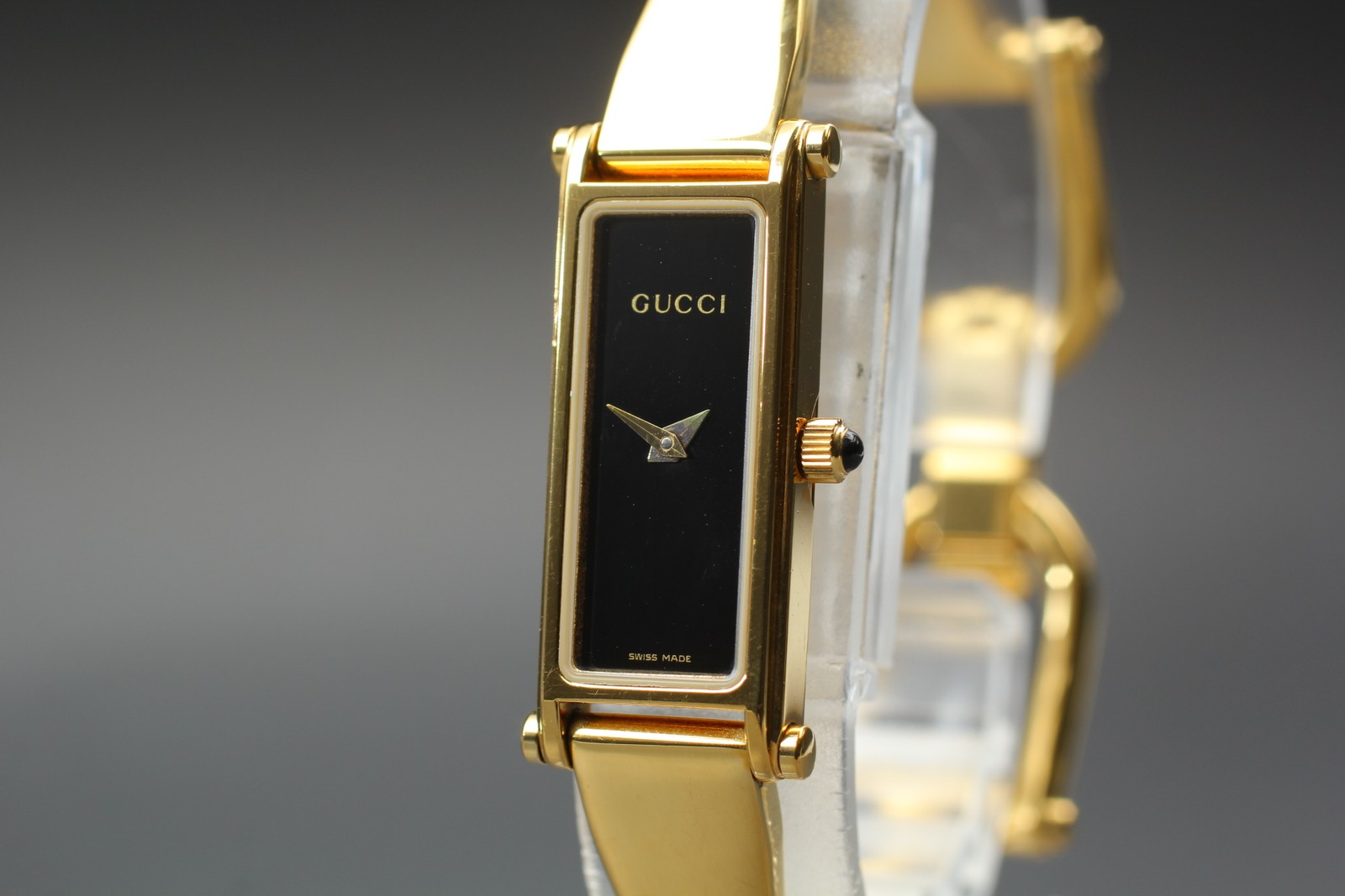 GUCCI 1500L Black Dial Gold Rectangle 12mm Bangle Qz Women’s Watch [Near MINT]