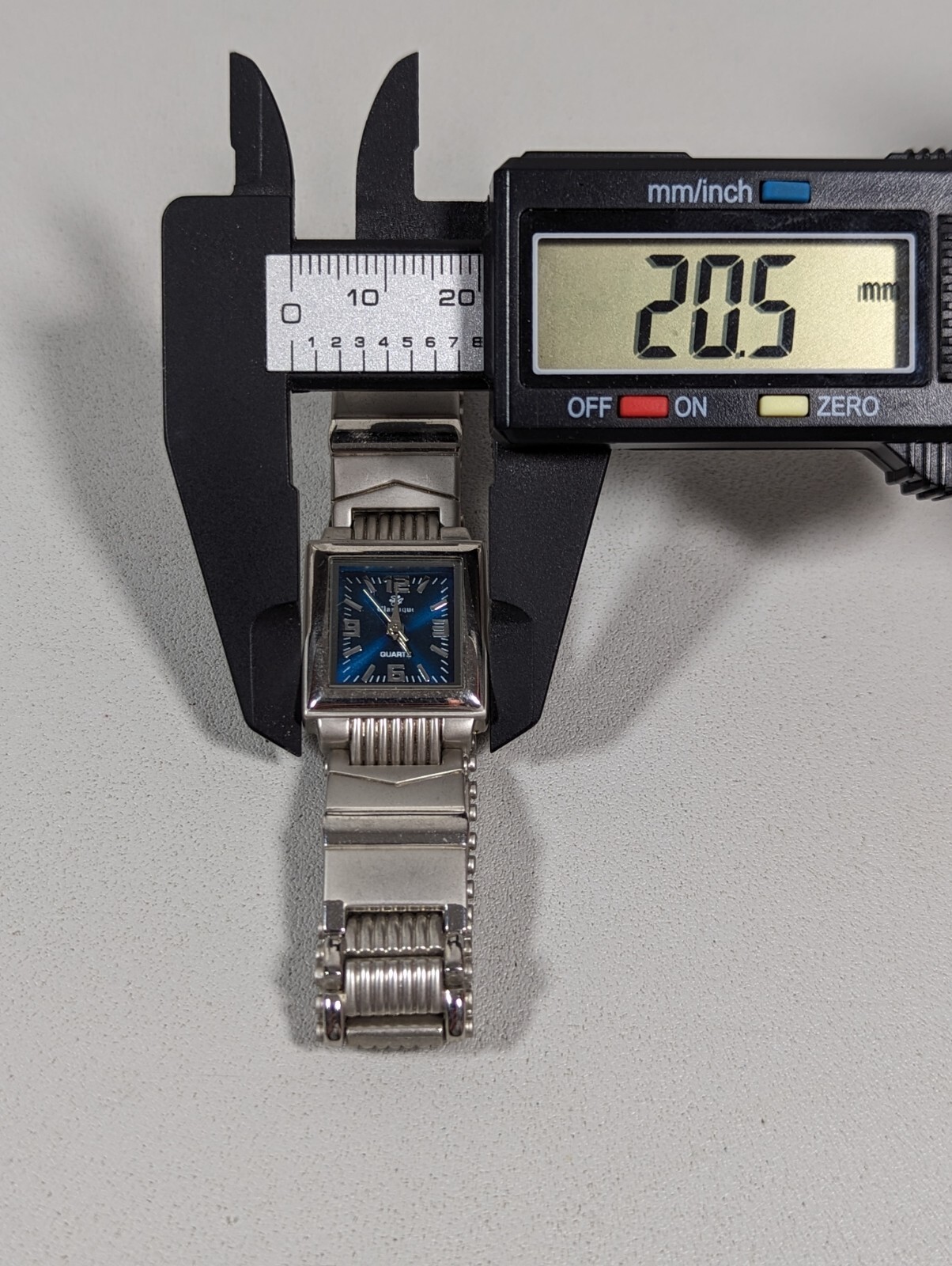 Womans Classique Blue Dial Rectangle Silver Tone Case Stainless Band Watch 7.5in