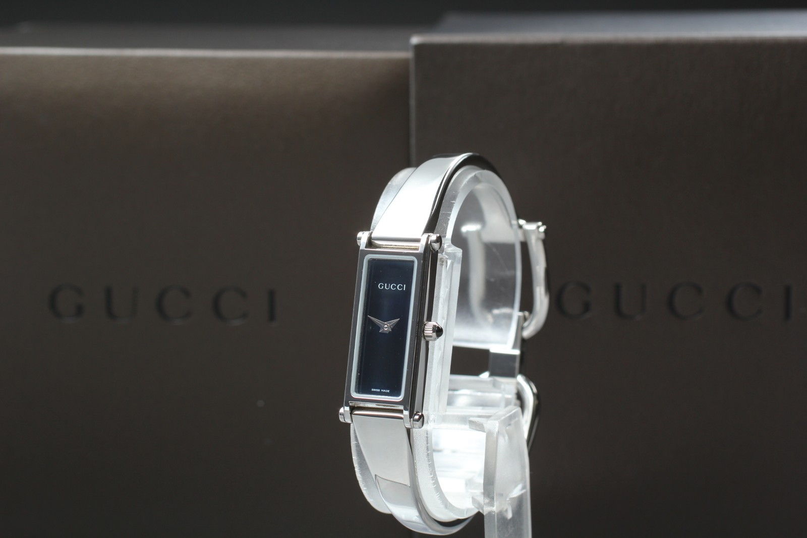 [Near MINT] Gucci 1500L 12mm Silver Dial Quartz Bangle Women’s Watch From JAPAN