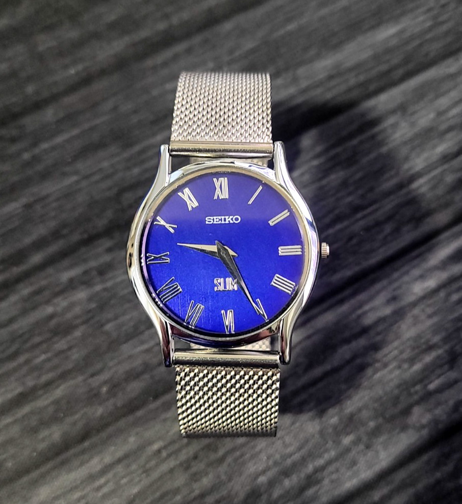 Rare Vintage Seíko Round Slim Roman Blue Dial Slv Mens Watch