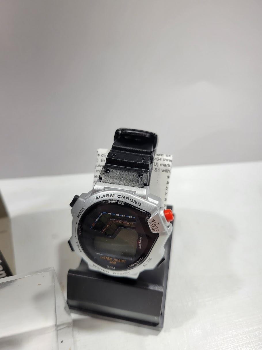 Generation 2000 Digital Watch Mens Alarm Chrono 50m Silver Black Water Resistant