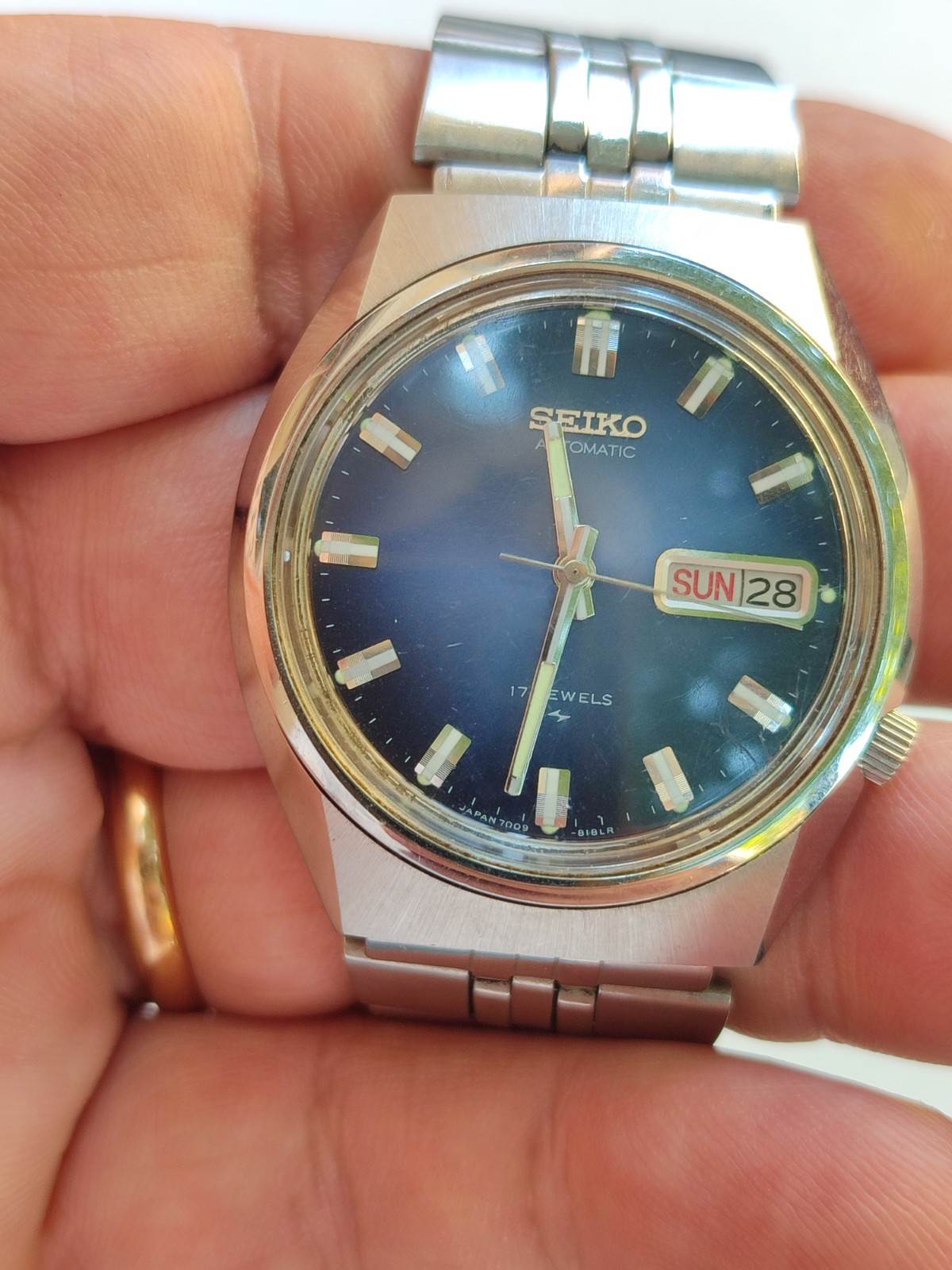 SEIKO AUTOMATIC 7009- 8310- P Excellent Condition 17 Jewels Vintage ’80mm .37