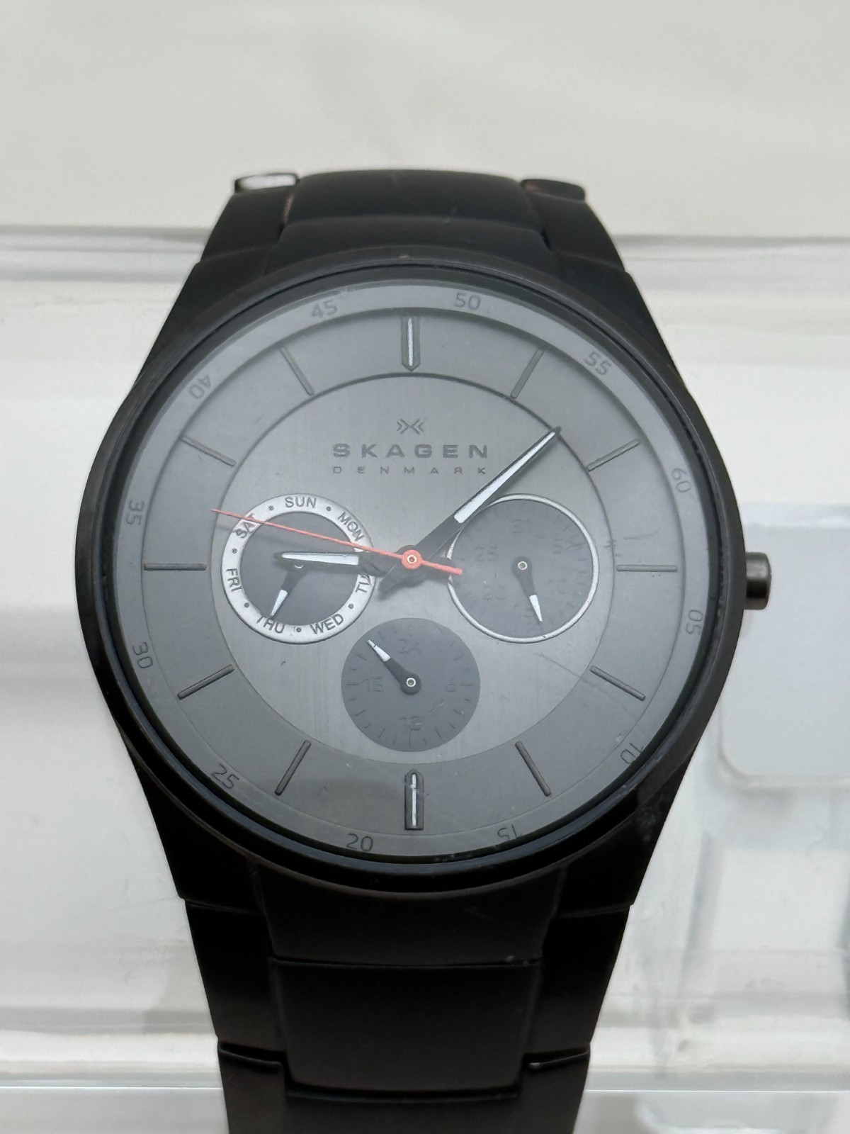 Skagen SKW6141 39mm Quartz Multi-Function Black Ion Watch New Battery