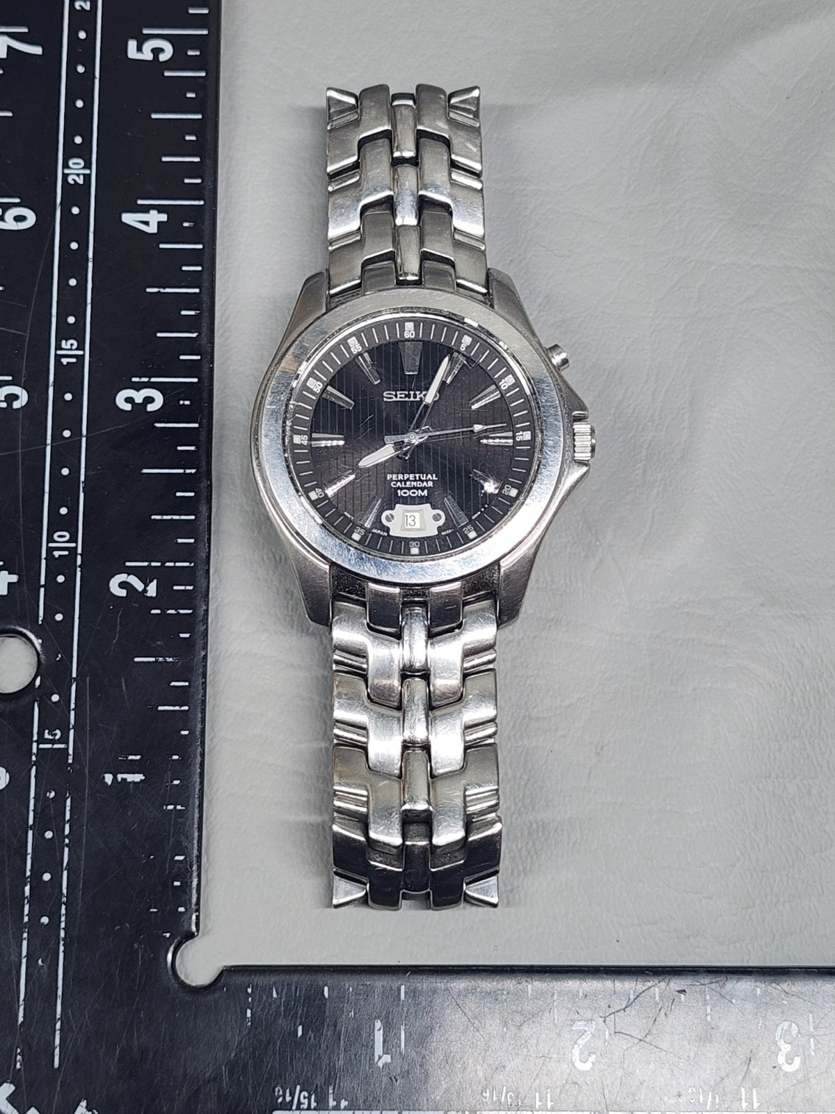 Minty – Seiko Perpetual Calendar 40mm Black Dial Watch 6A32-00P0